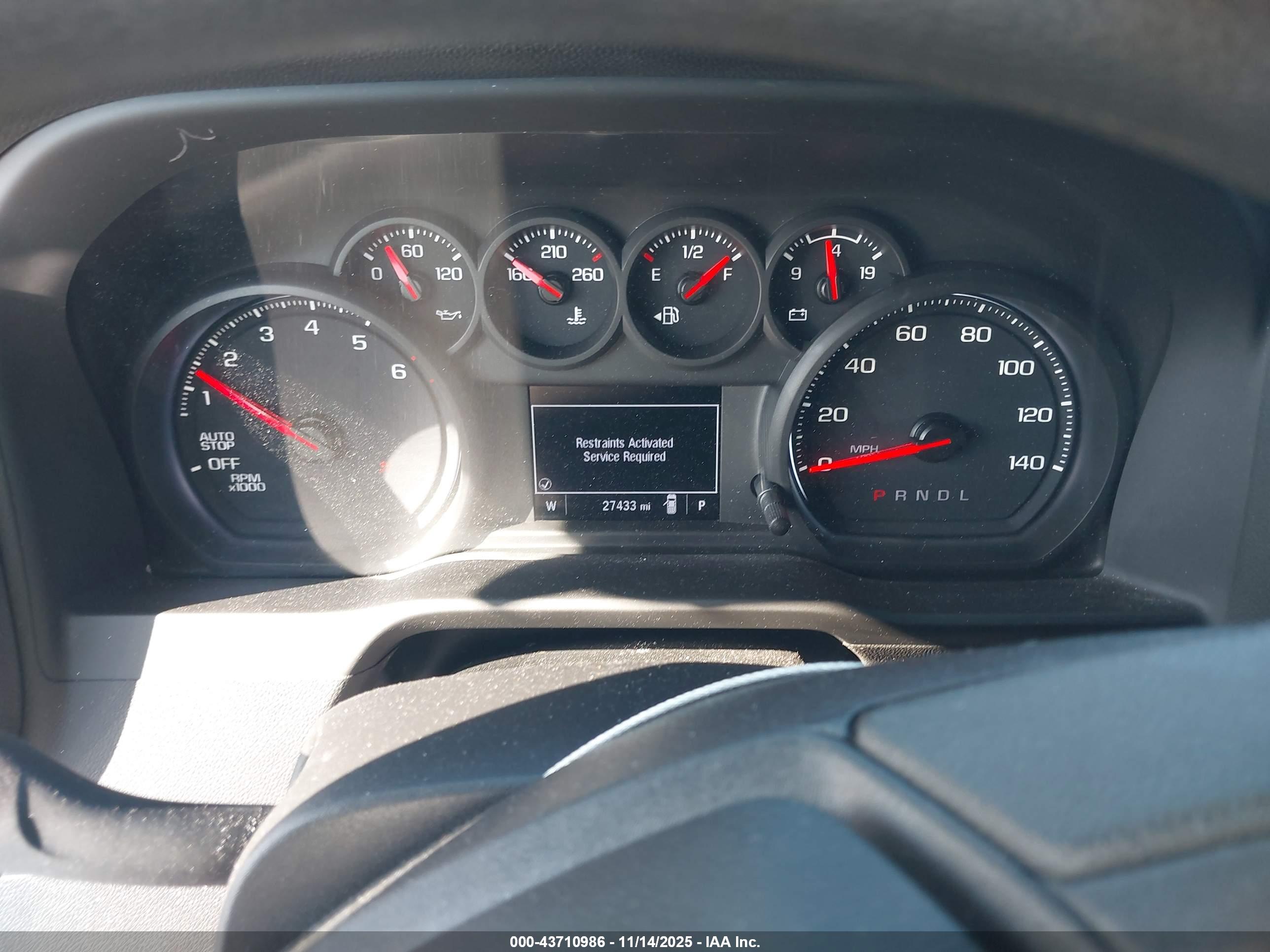 CHEVROLET SILVERADO image 7
