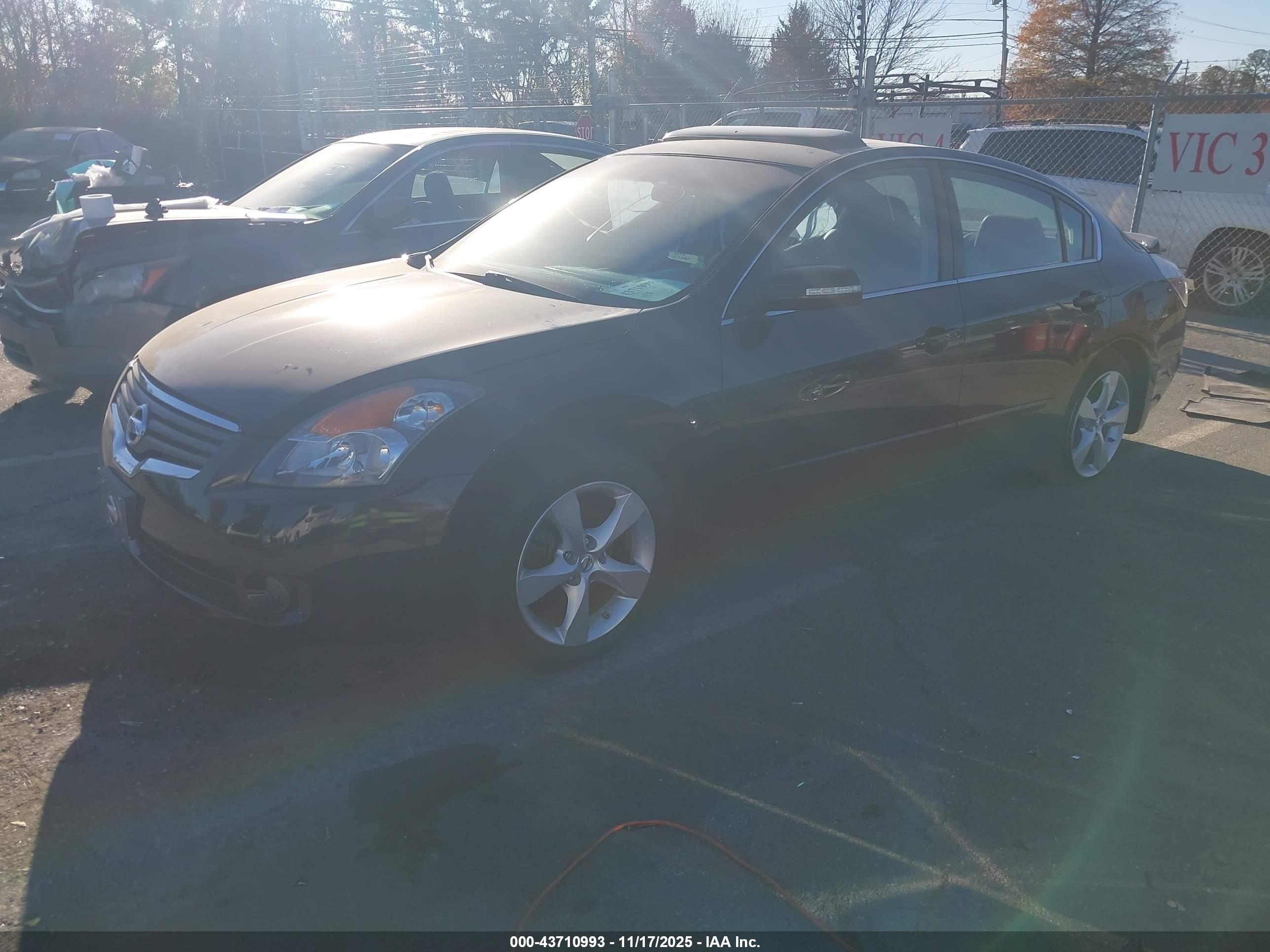 NISSAN ALTIMA image 2