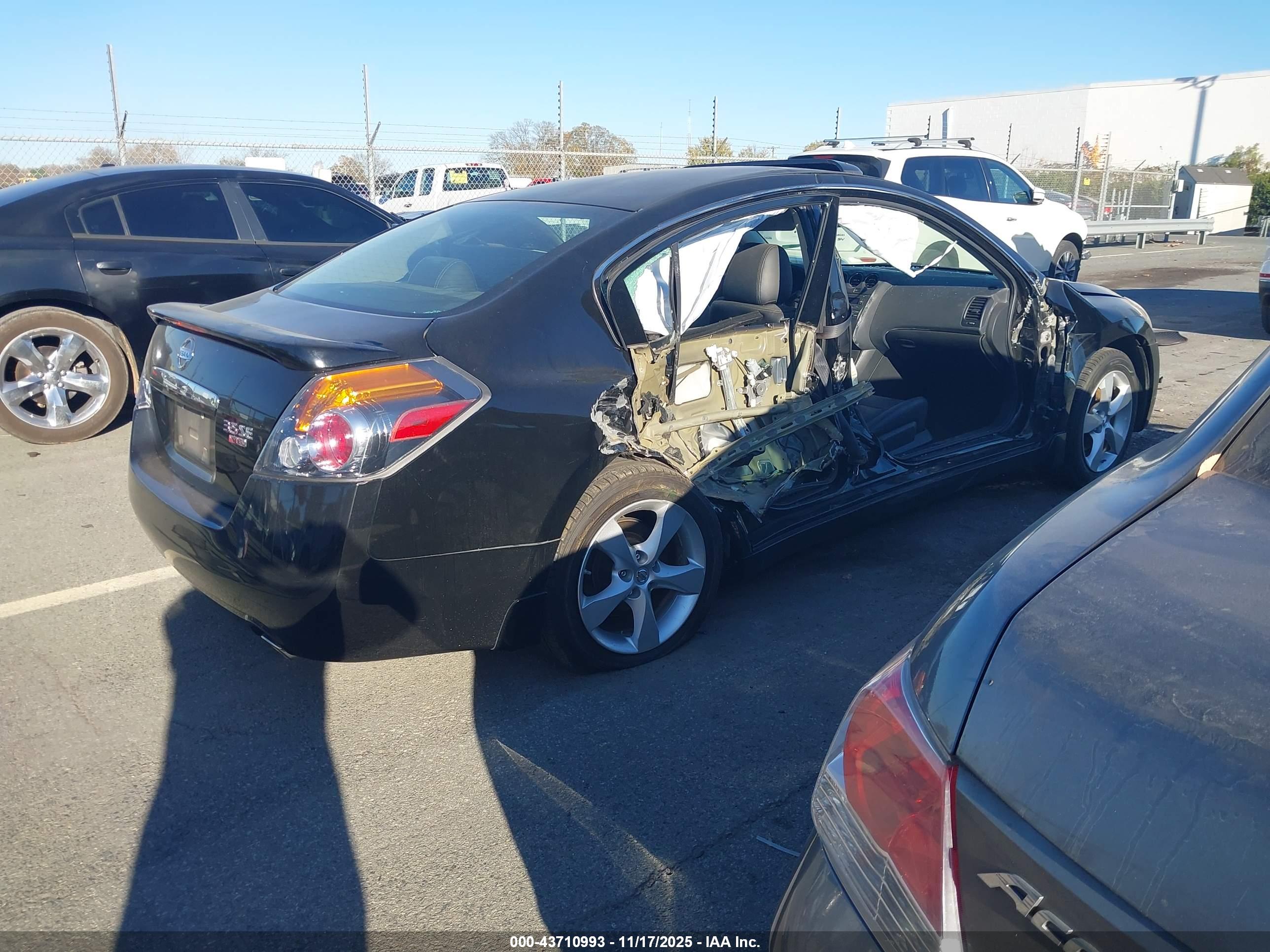 NISSAN ALTIMA image 4