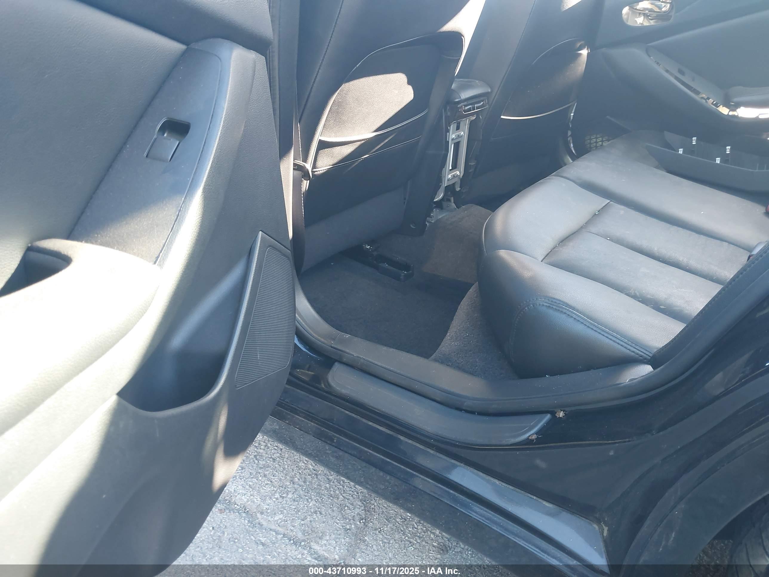 NISSAN ALTIMA image 8