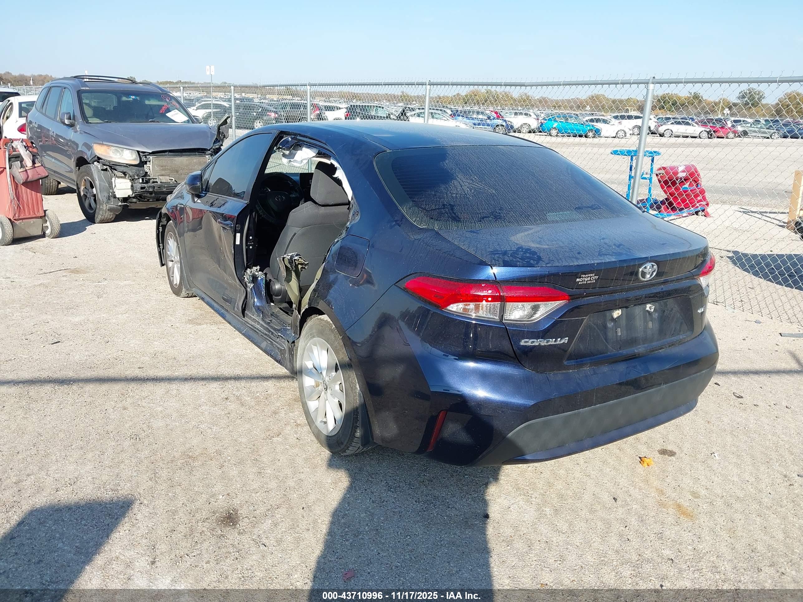 TOYOTA COROLLA image 3