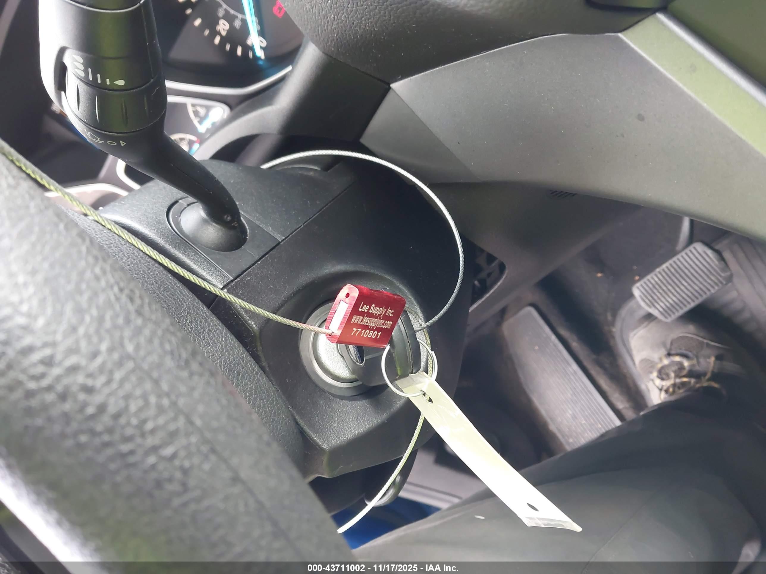 FORD ESCAPE image 11
