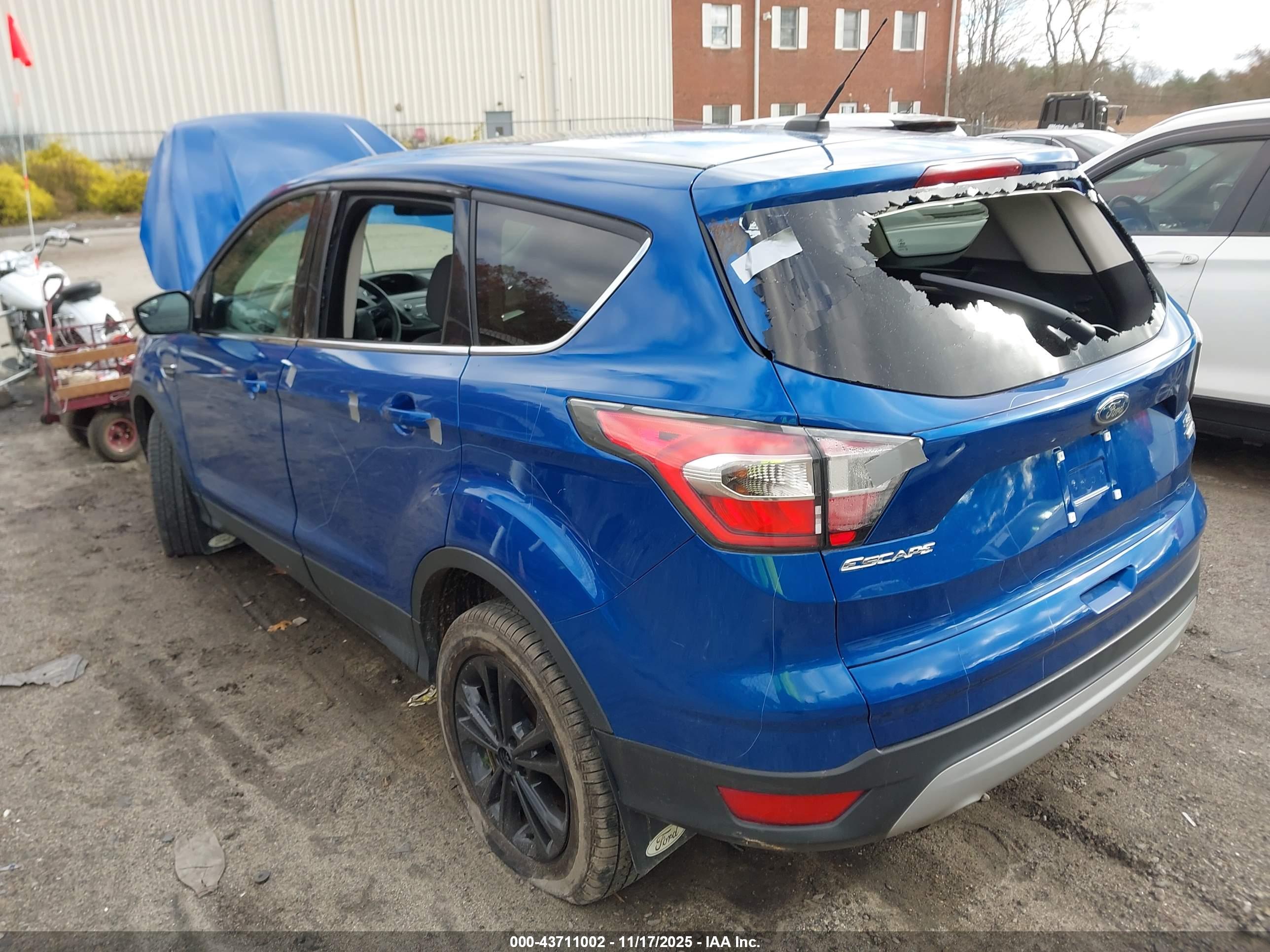 FORD ESCAPE image 3