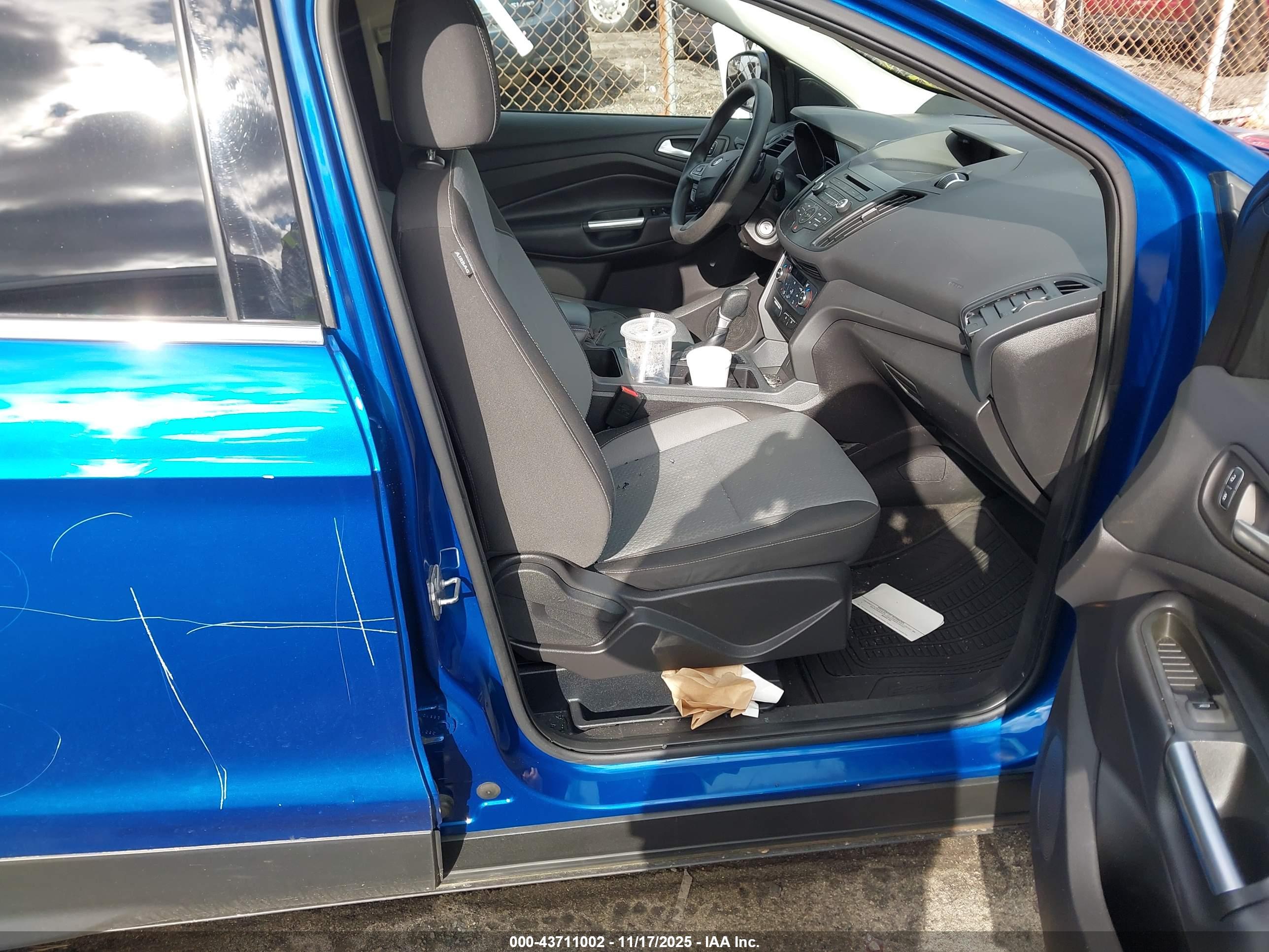 FORD ESCAPE image 5