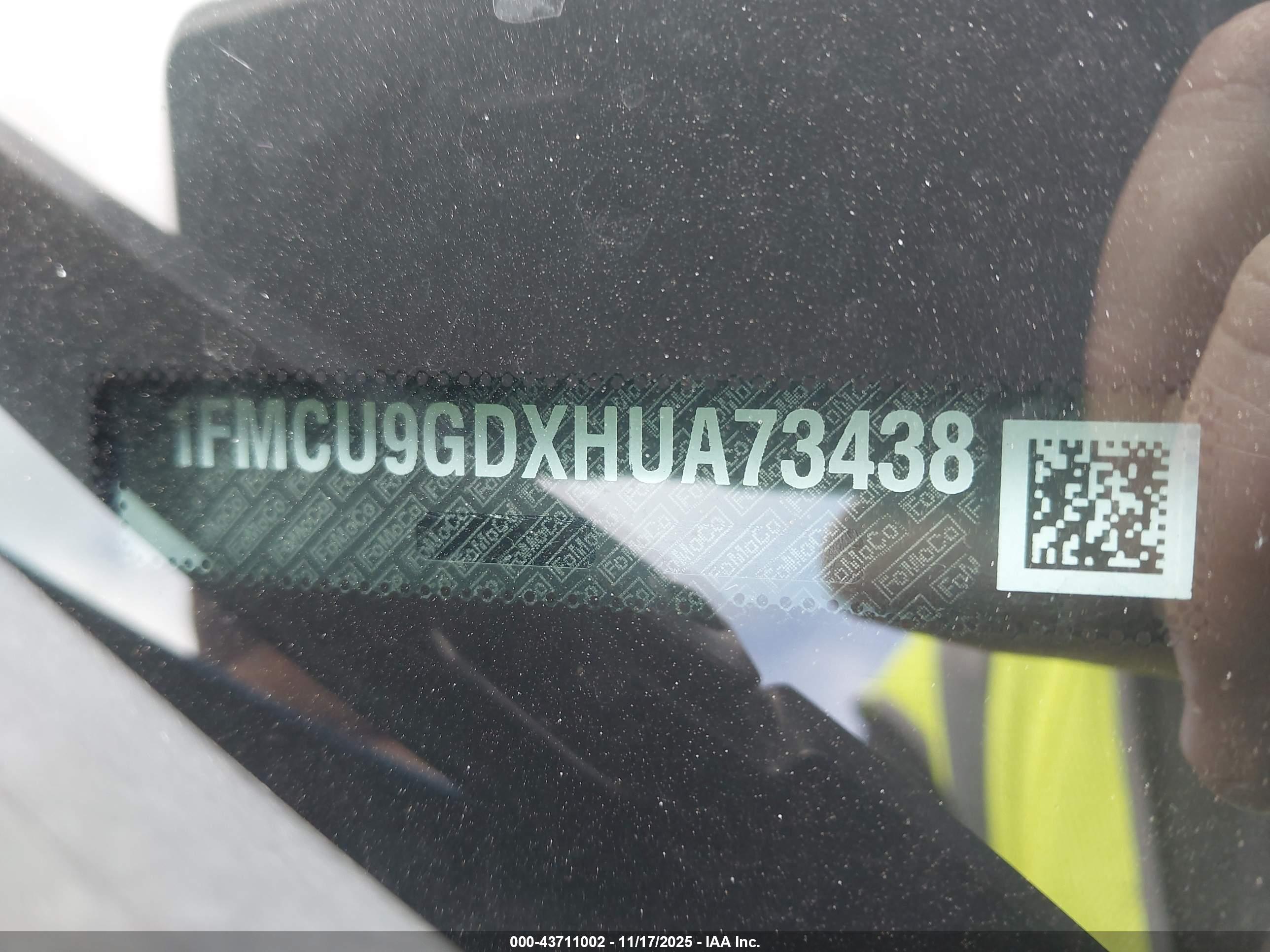 FORD ESCAPE image 9