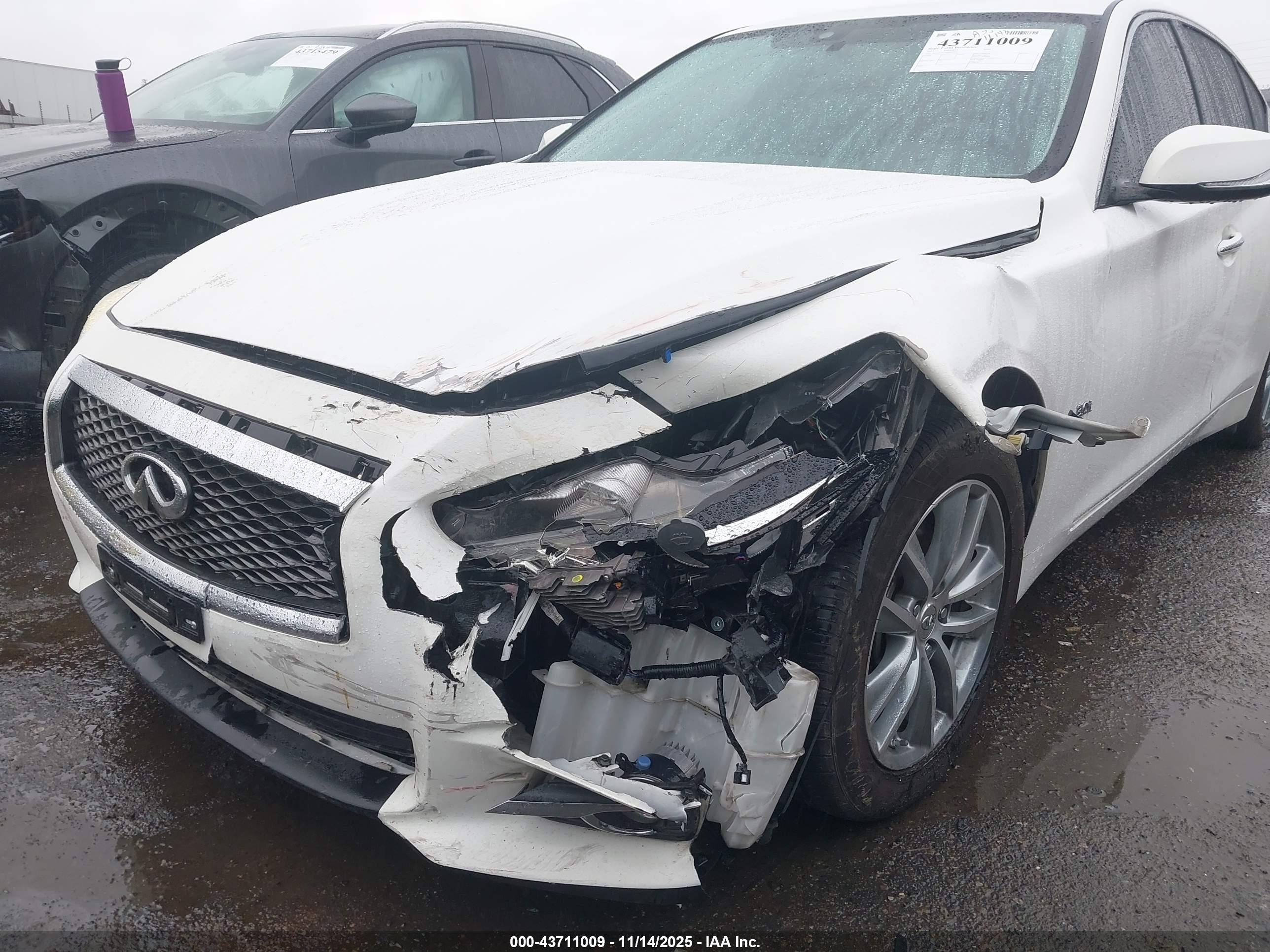 INFINITI Q50 image 6