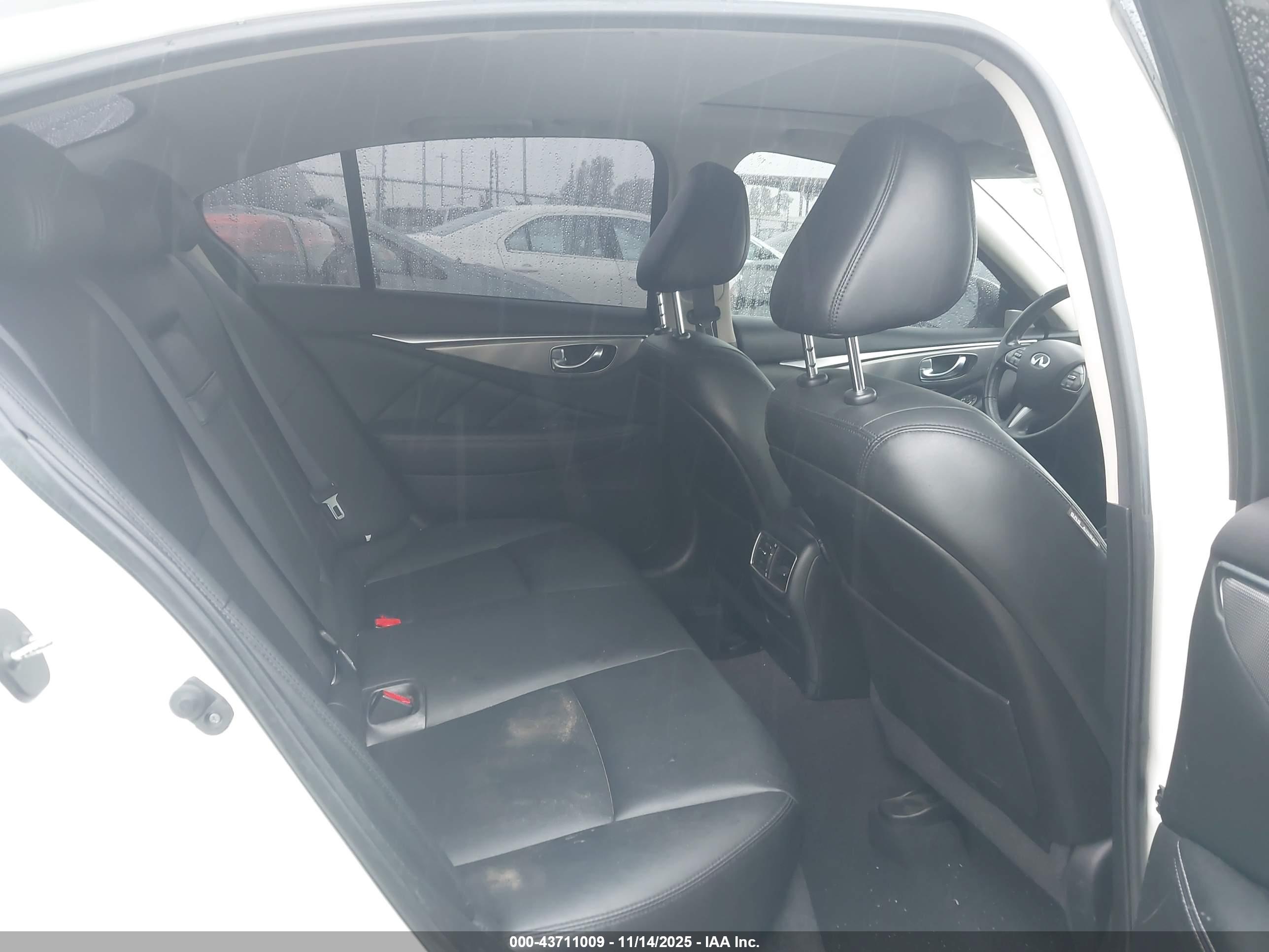 INFINITI Q50 image 8