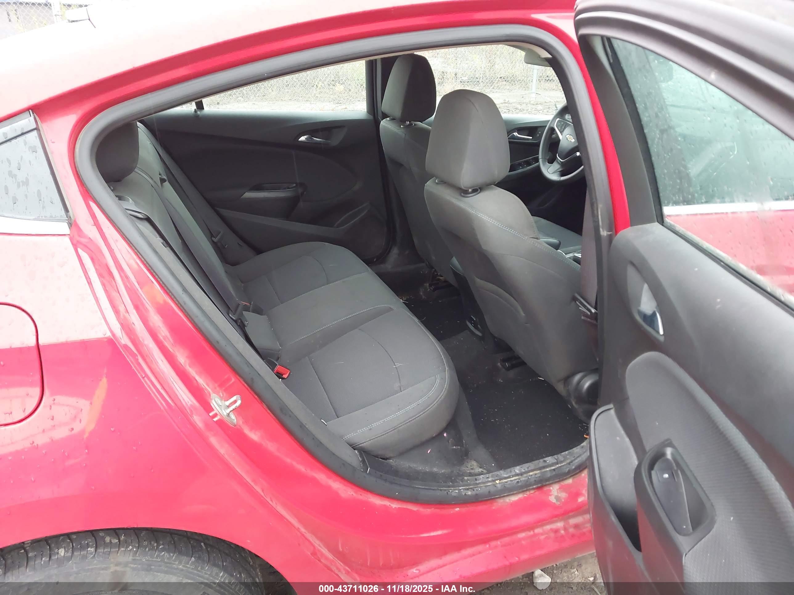 CHEVROLET CRUZE image 8