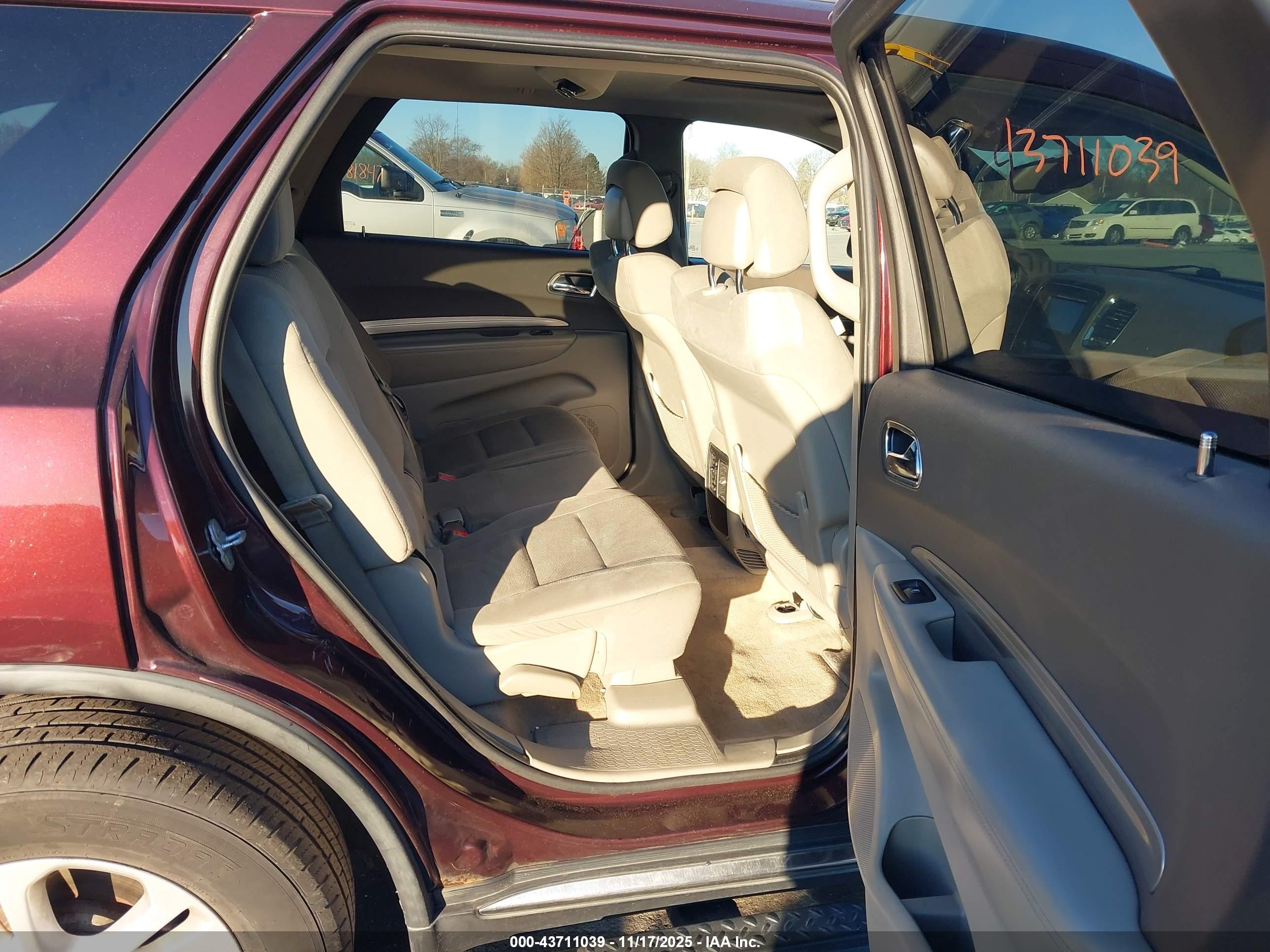 DODGE DURANGO image 8