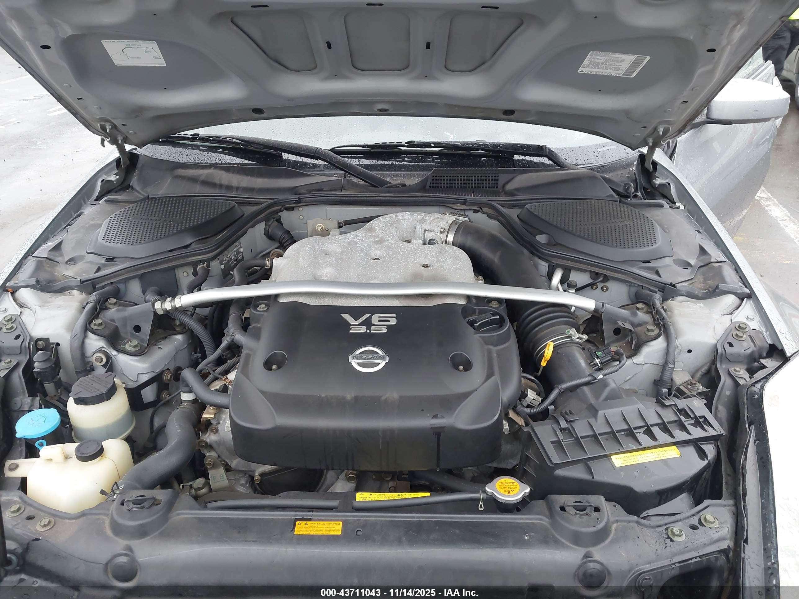 NISSAN 350Z image 10