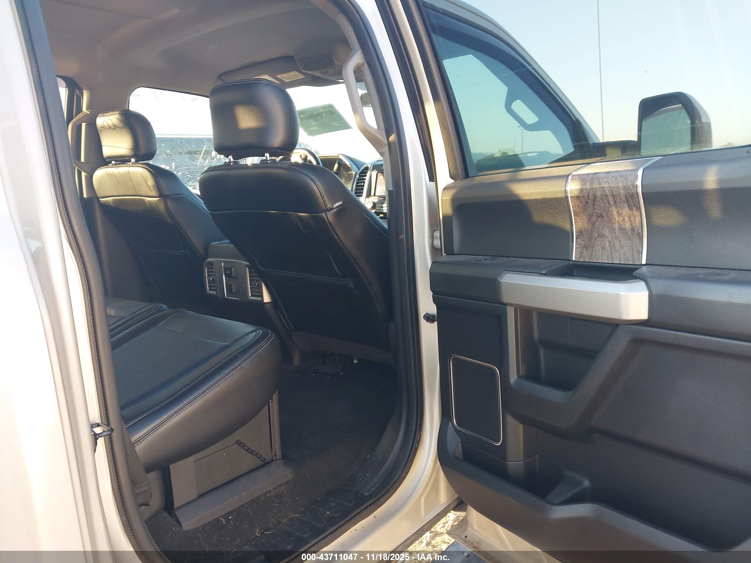 FORD F-250 image 8