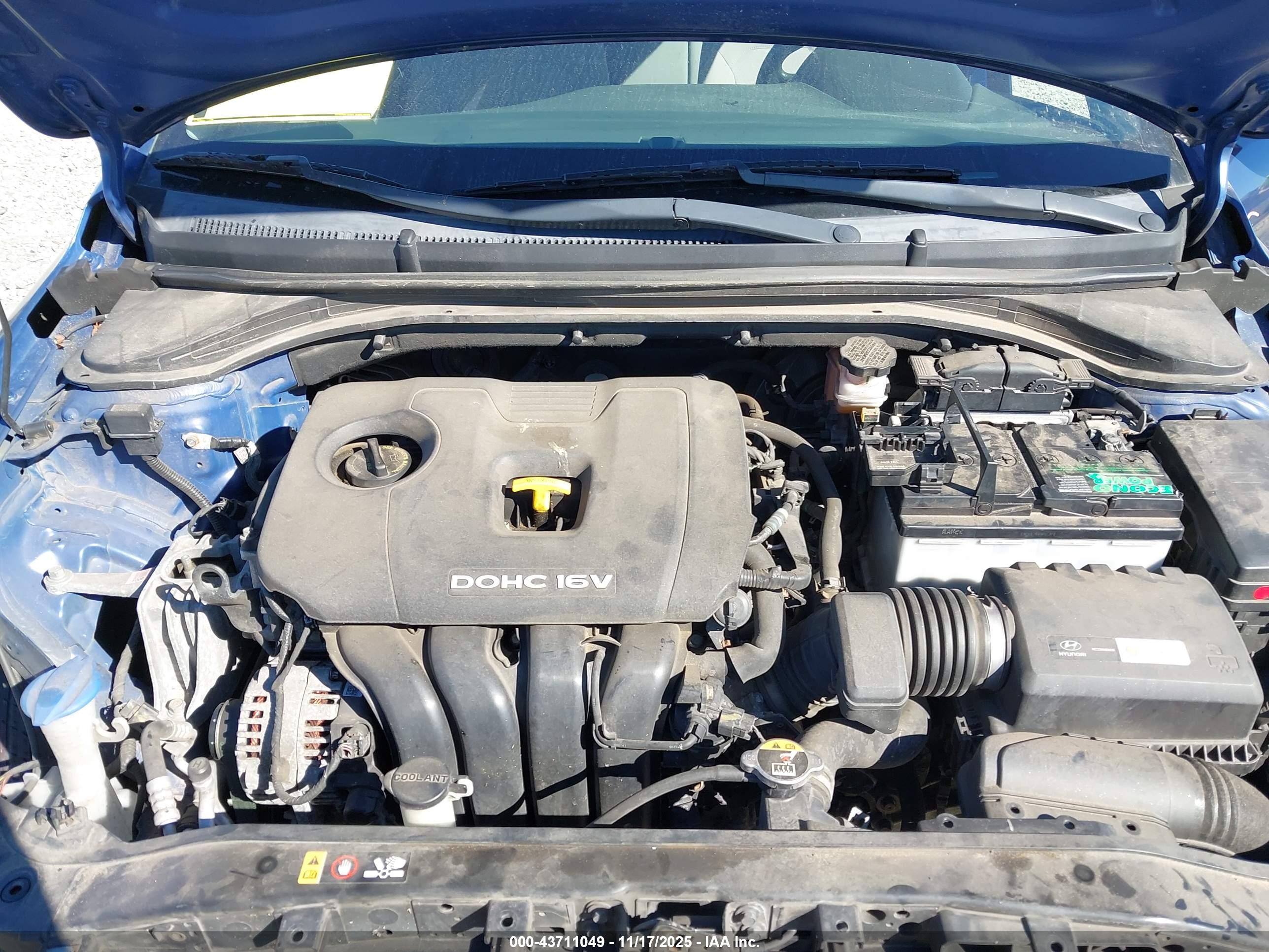 HYUNDAI ELANTRA image 10