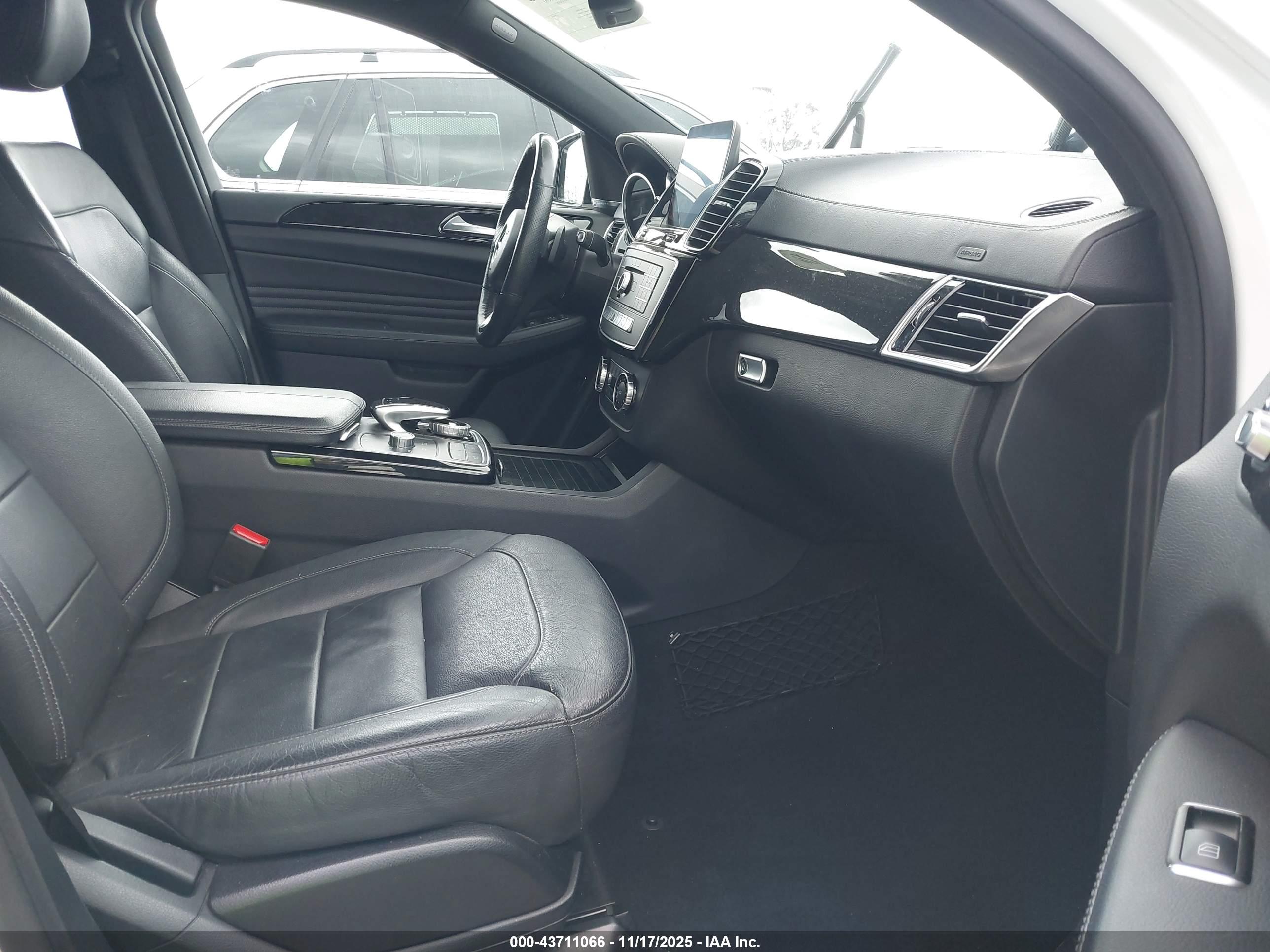 MERCEDES-BENZ AMG image 5