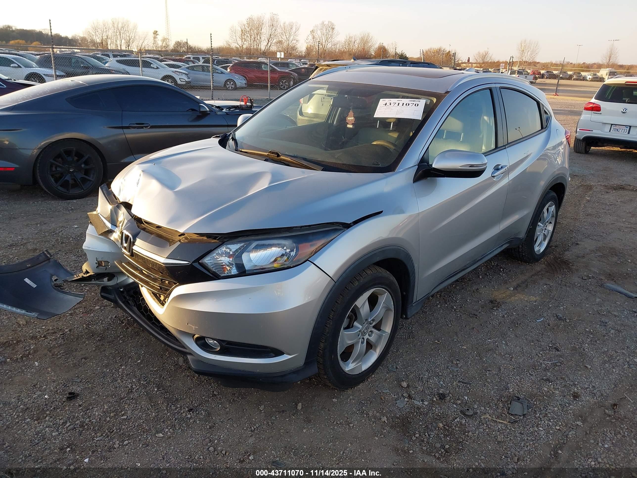 HONDA HR-V image 2
