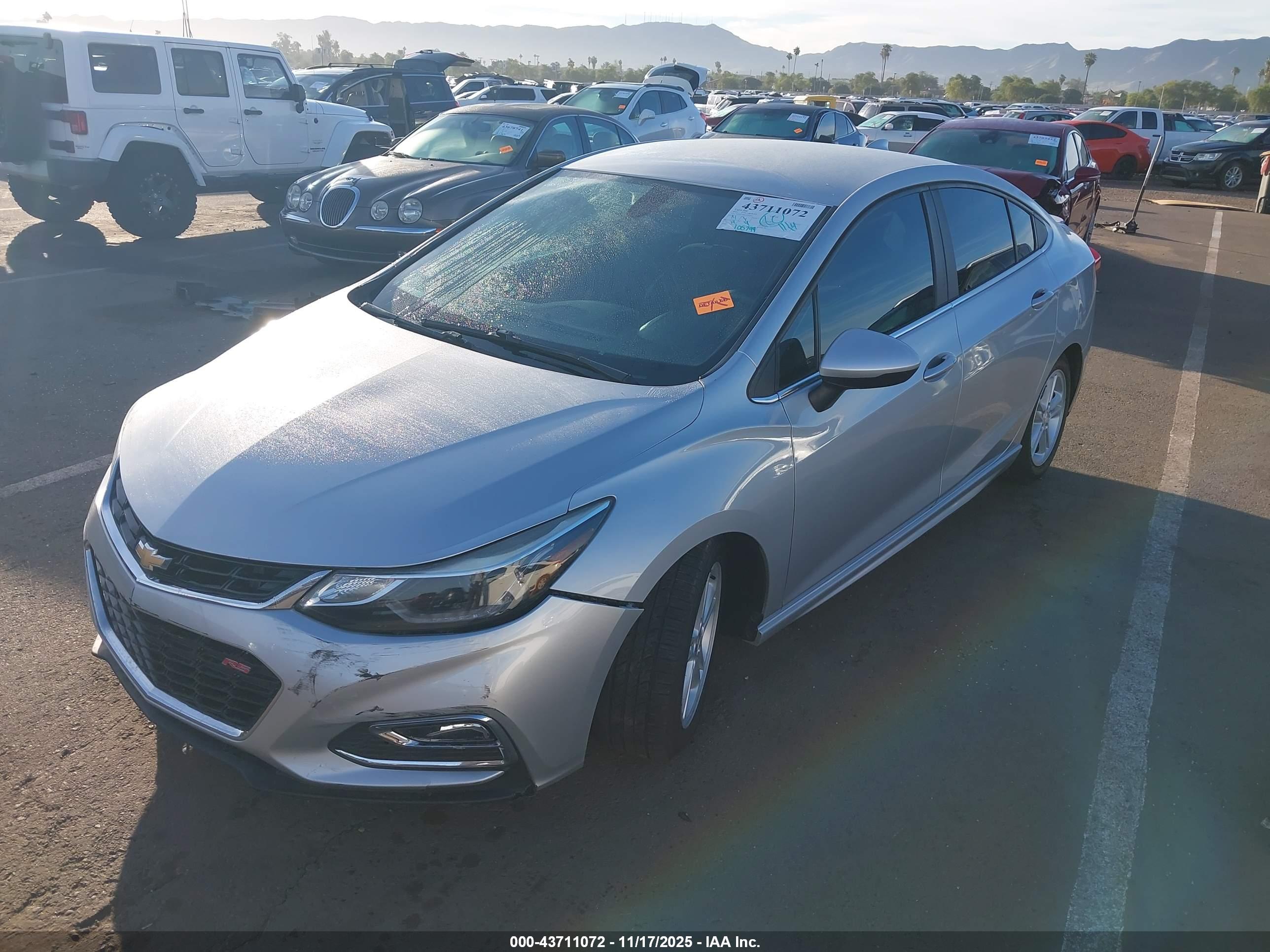 CHEVROLET CRUZE image 2
