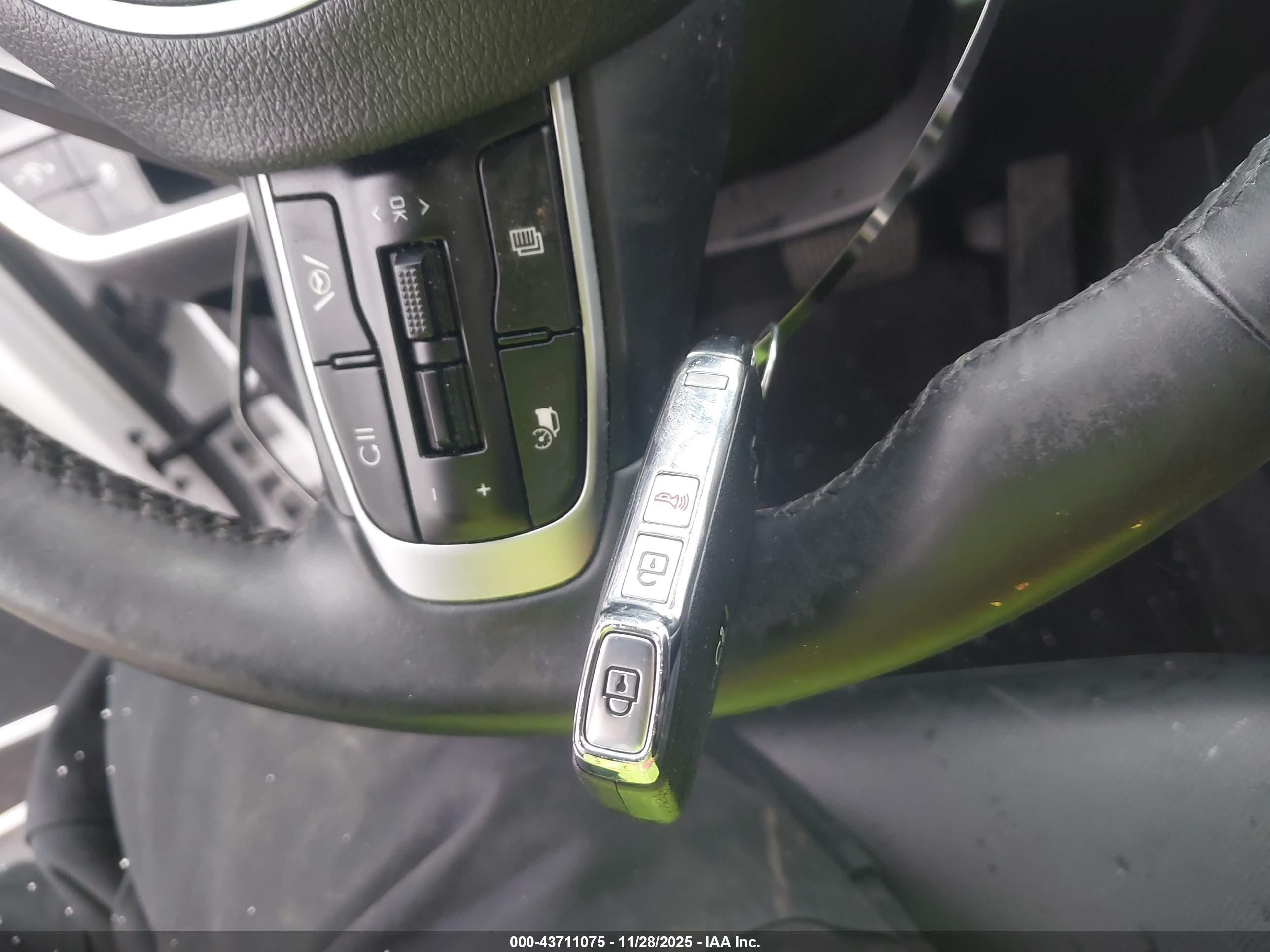 KIA SPORTAGE image 11
