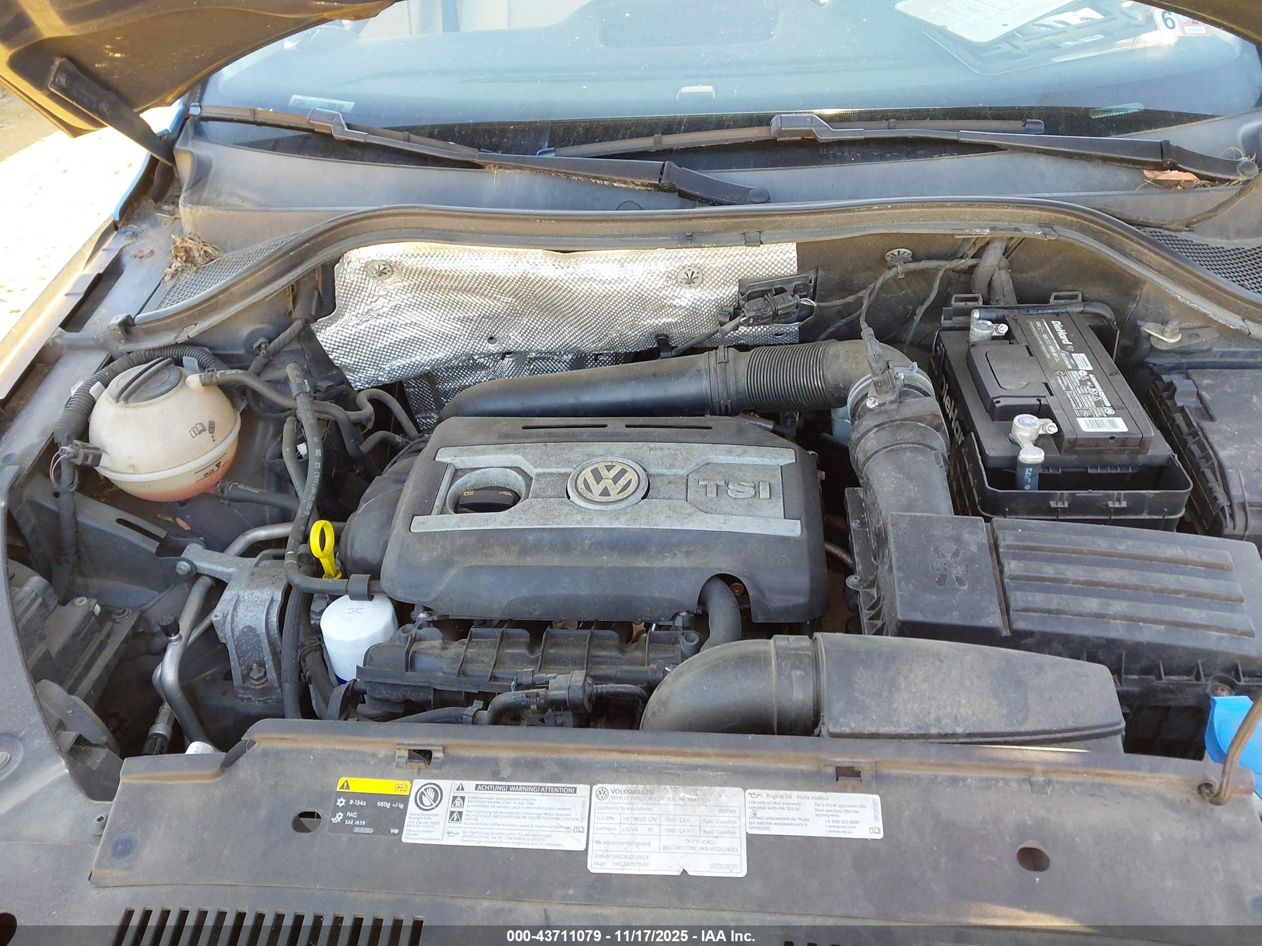 VOLKSWAGEN TIGUAN image 10