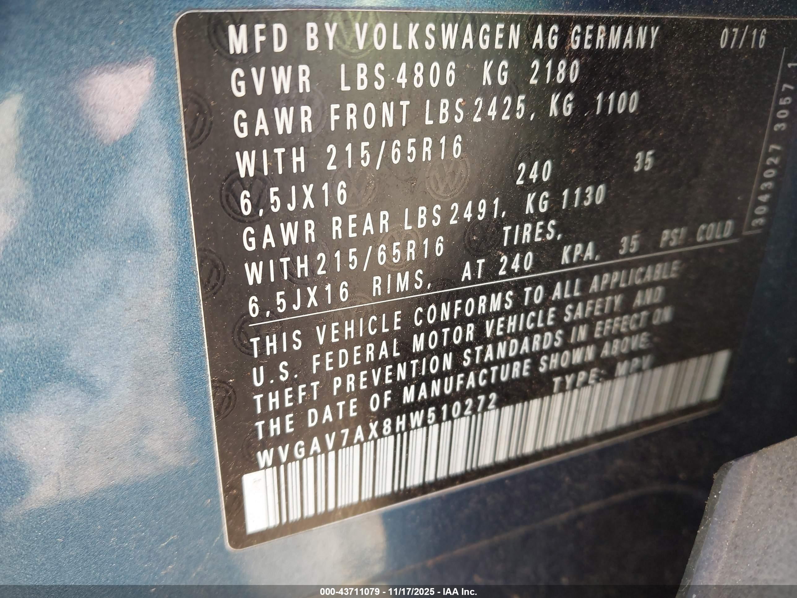 VOLKSWAGEN TIGUAN image 9