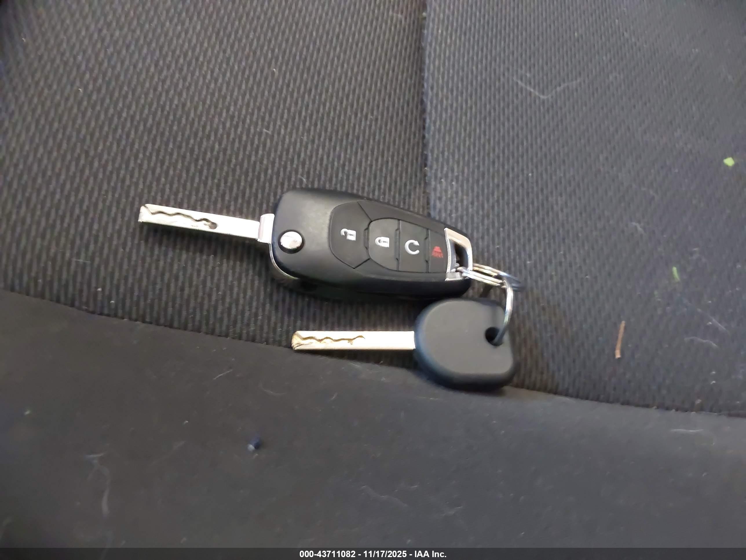 CHEVROLET CRUZE image 11
