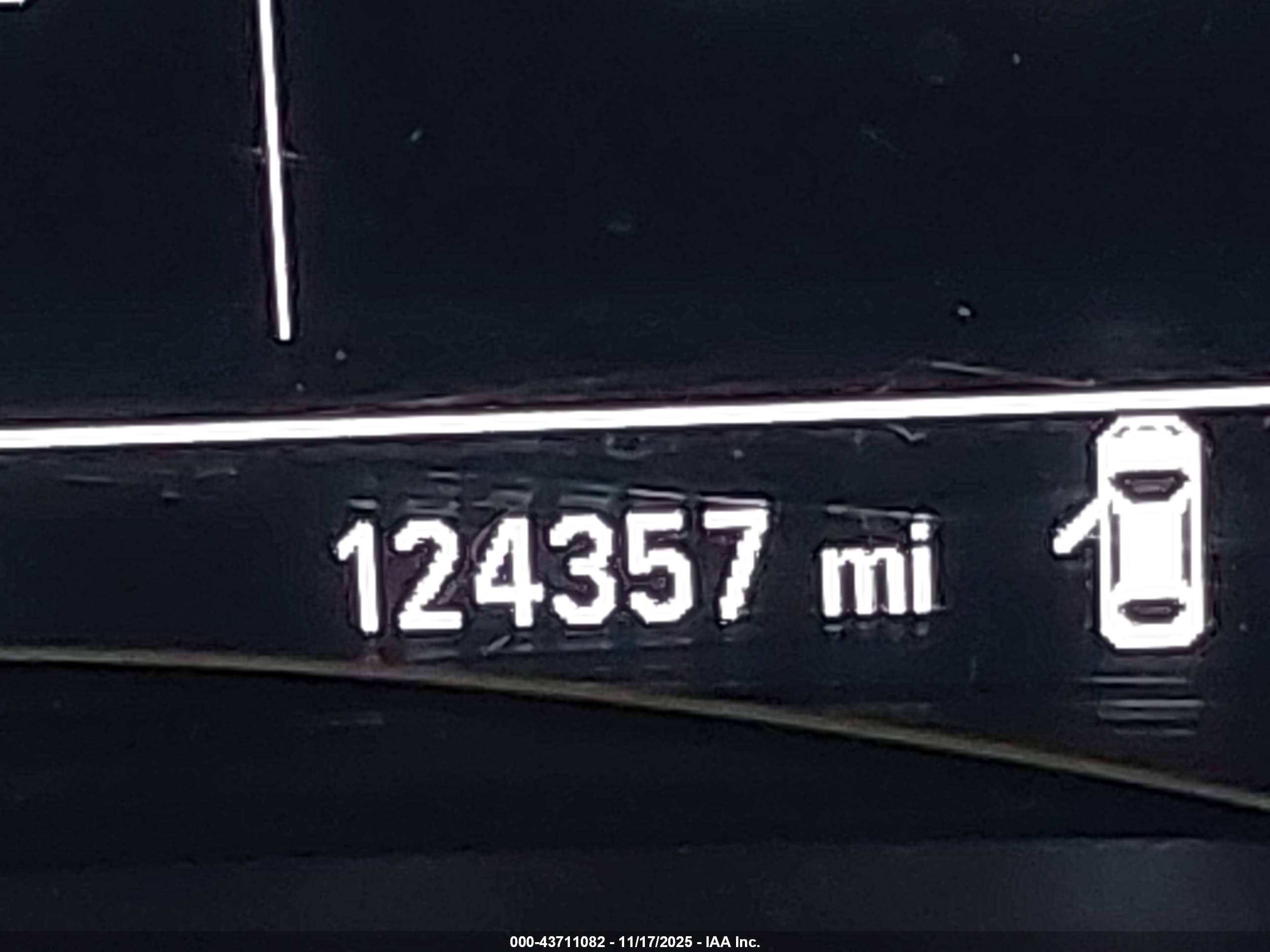 CHEVROLET CRUZE image 6