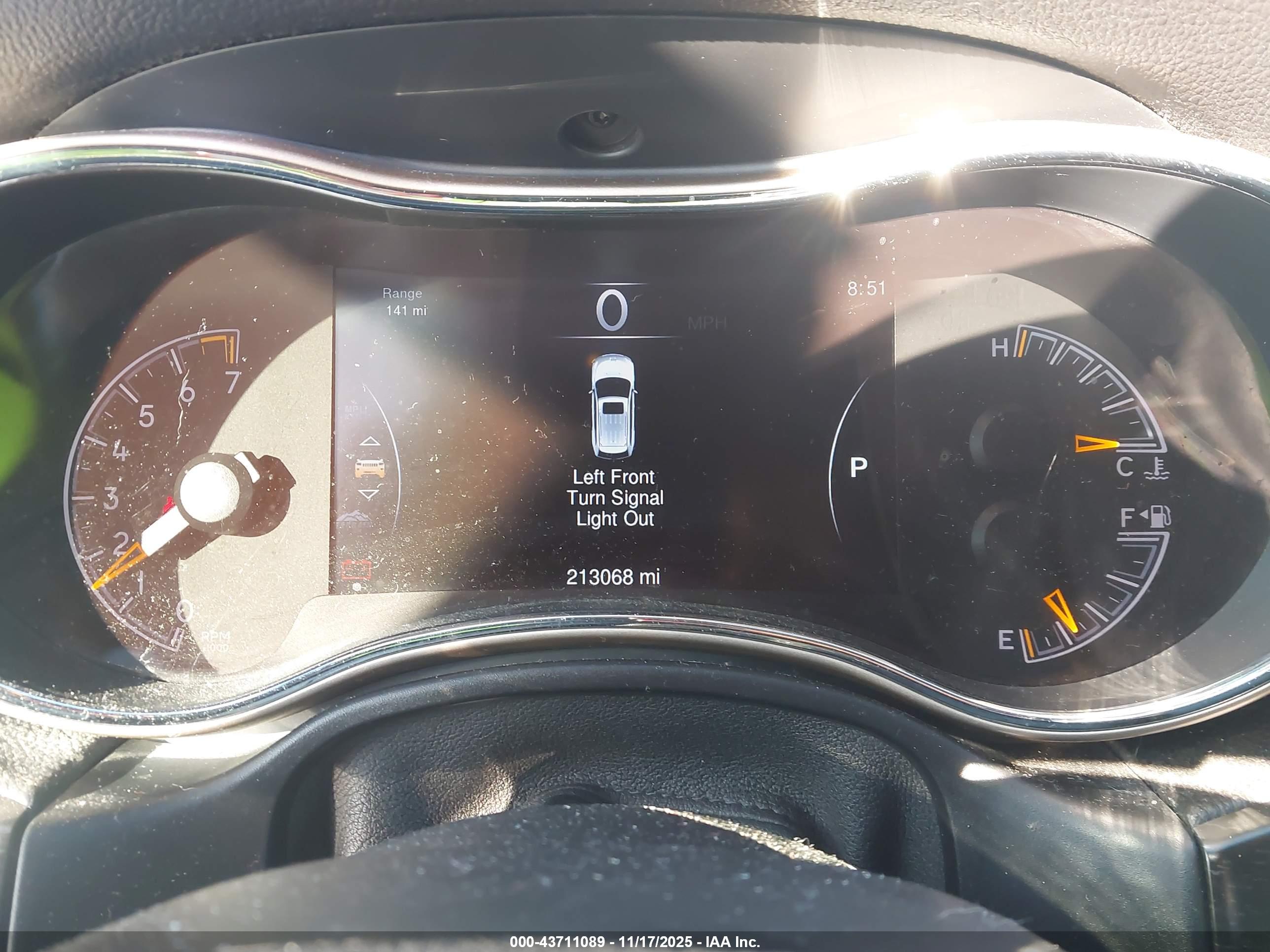 JEEP GRAND image 7