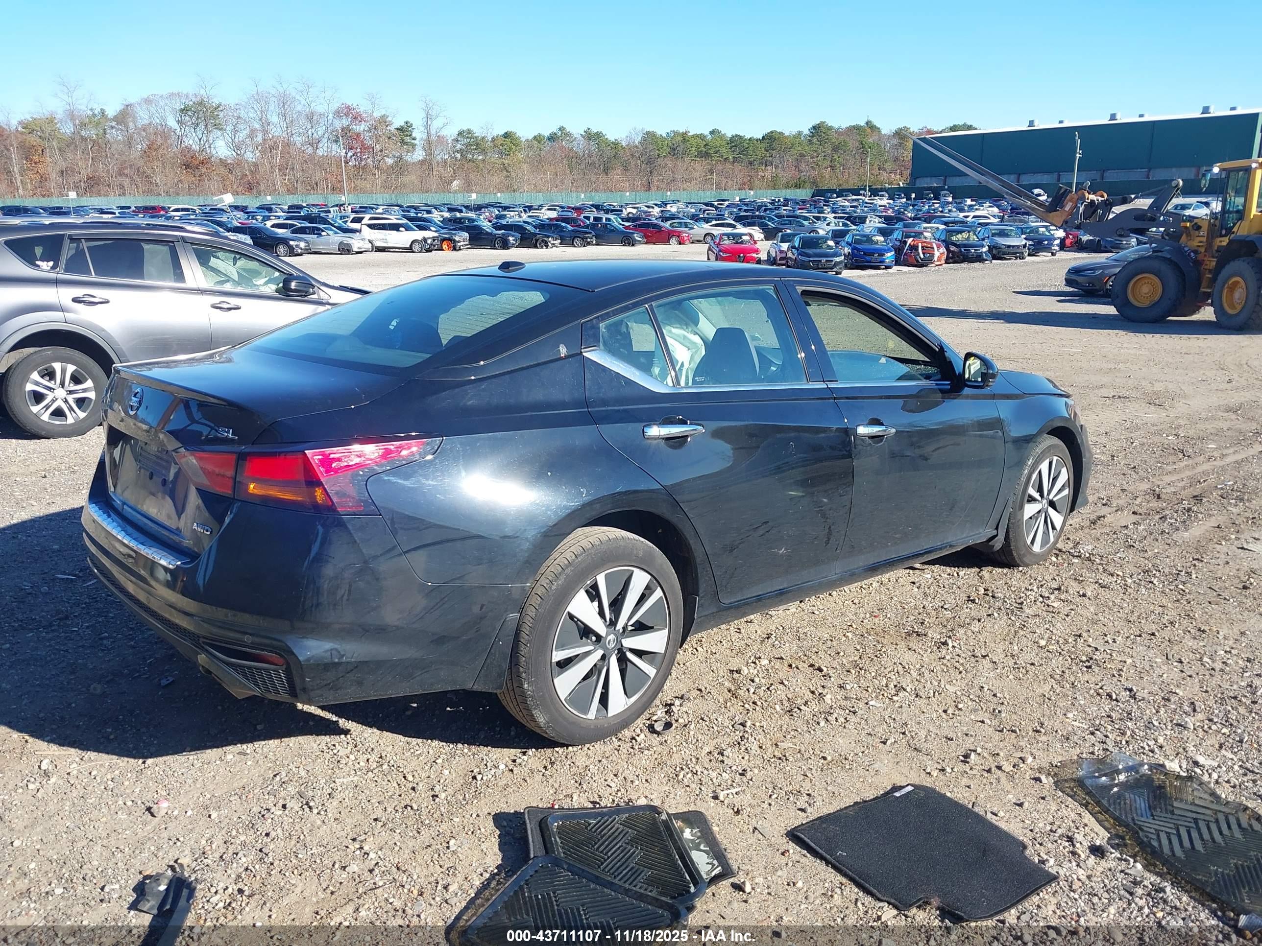 NISSAN ALTIMA image 4