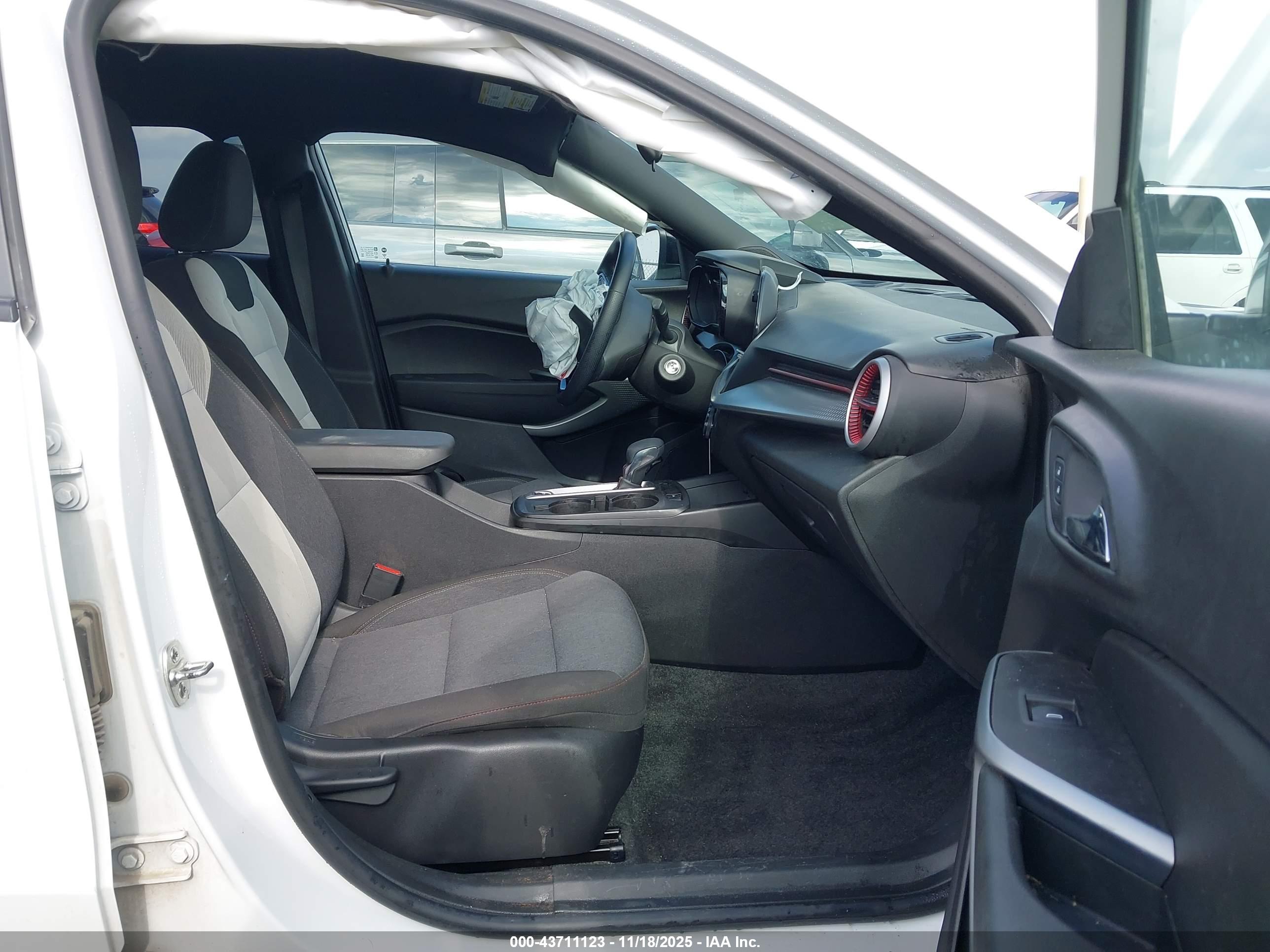 CHEVROLET TRAX image 5