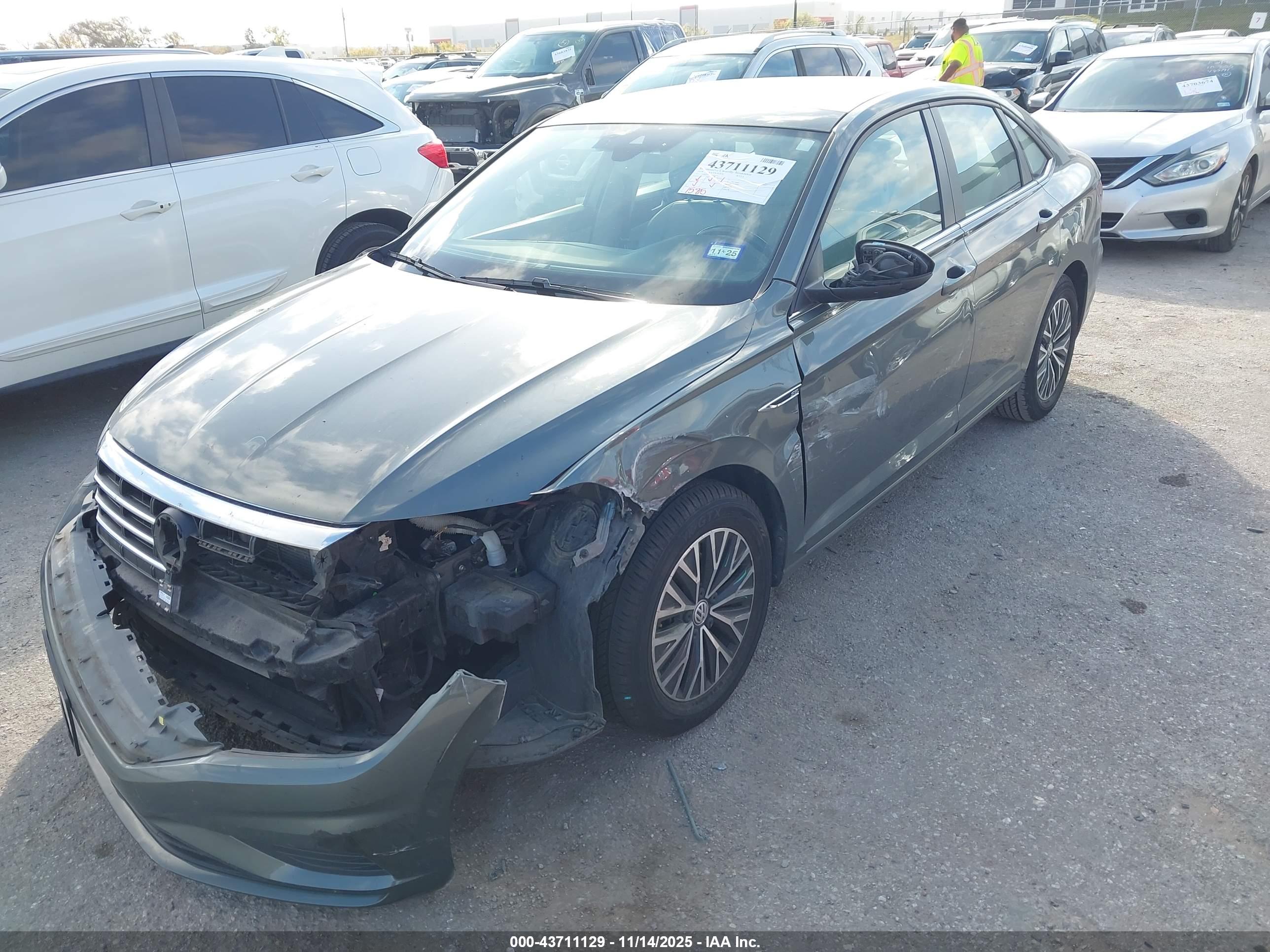 VOLKSWAGEN JETTA image 2