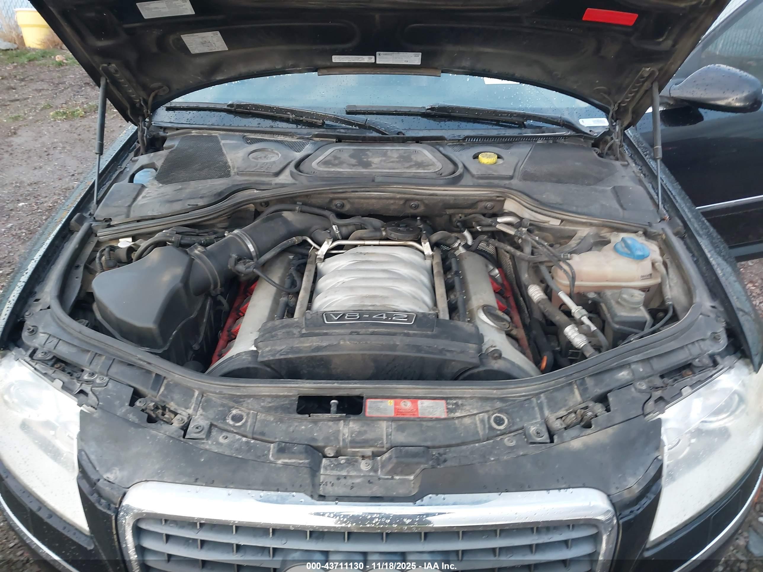 AUDI A8 image 10