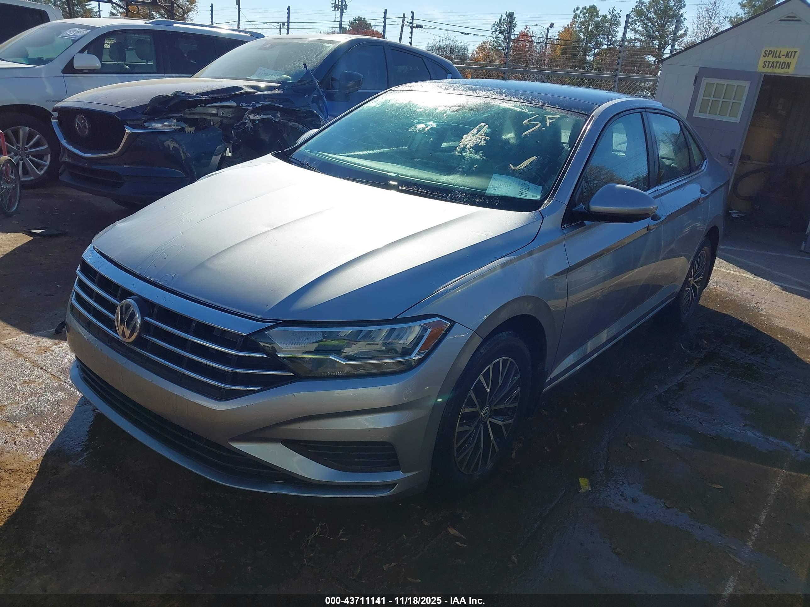 VOLKSWAGEN JETTA image 2