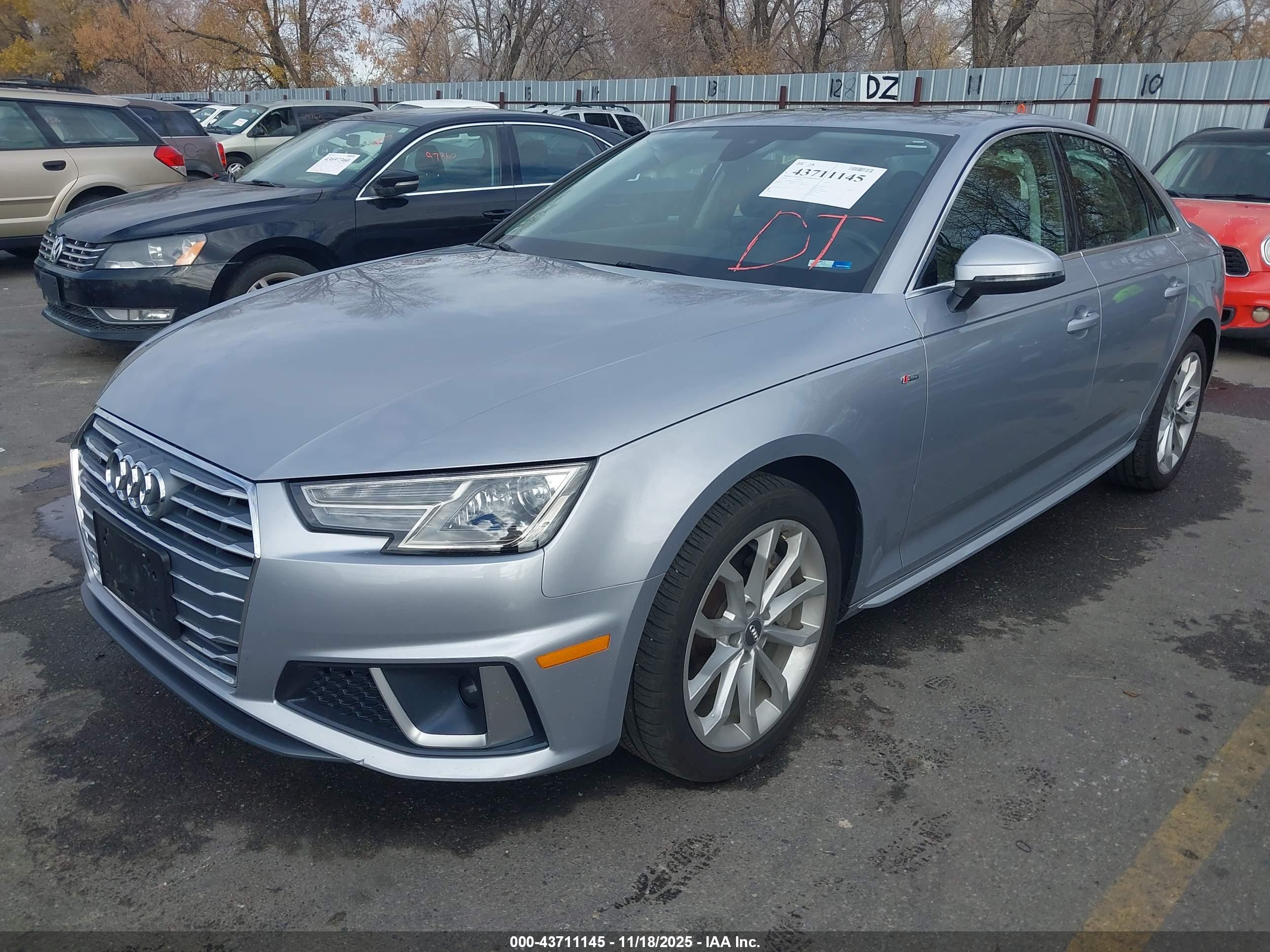 AUDI A4 image 2