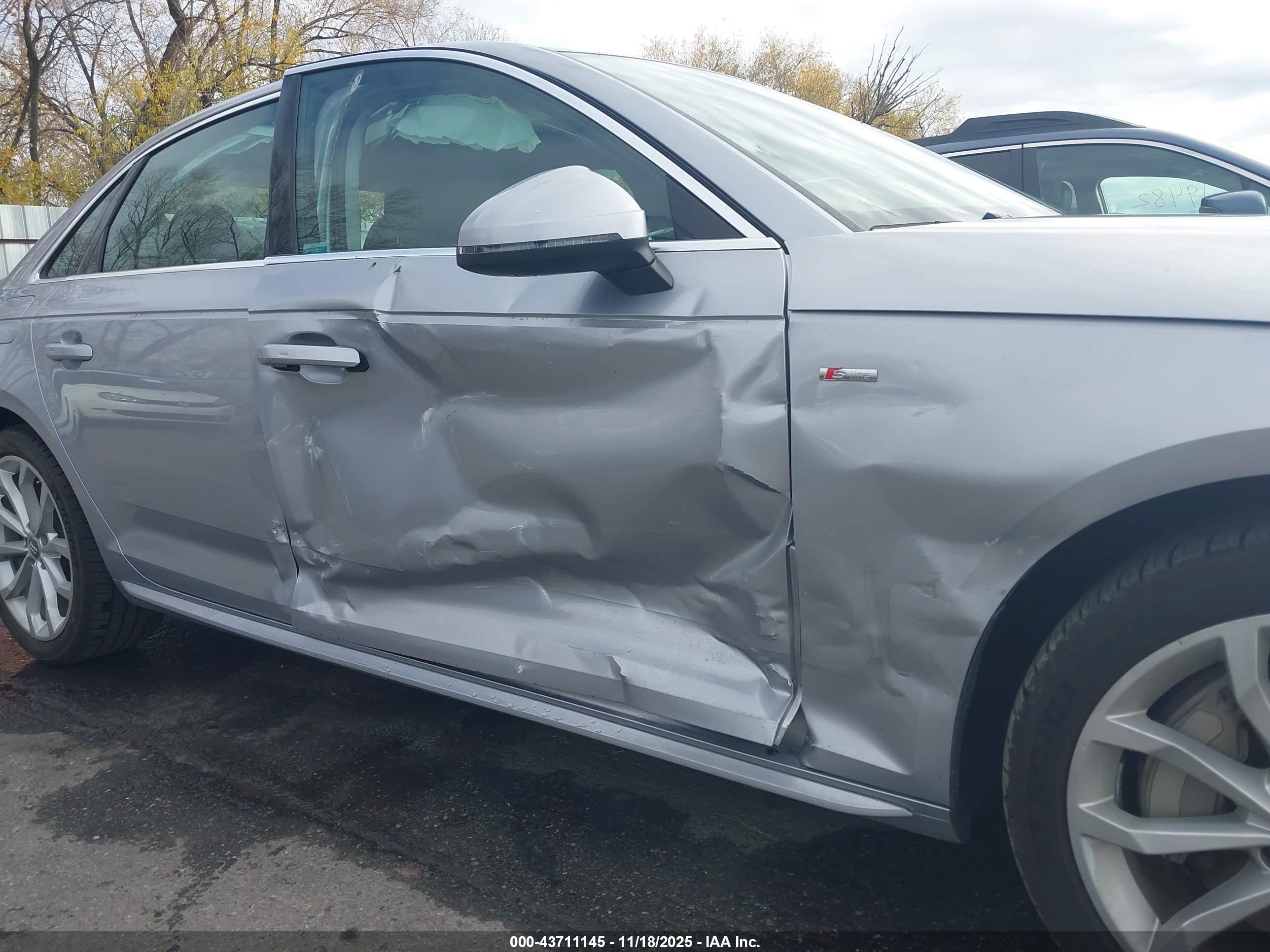 AUDI A4 image 6