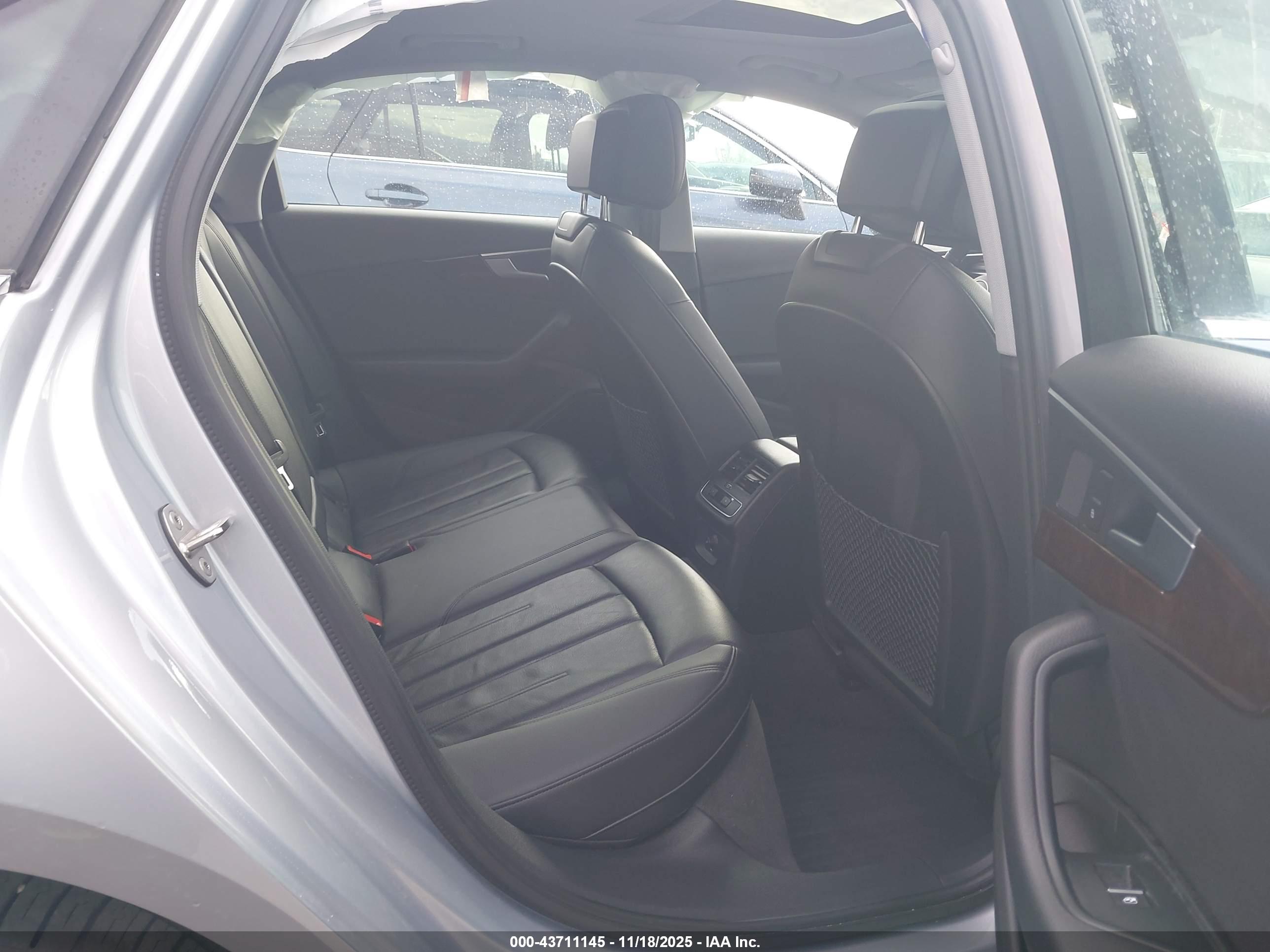 AUDI A4 image 8