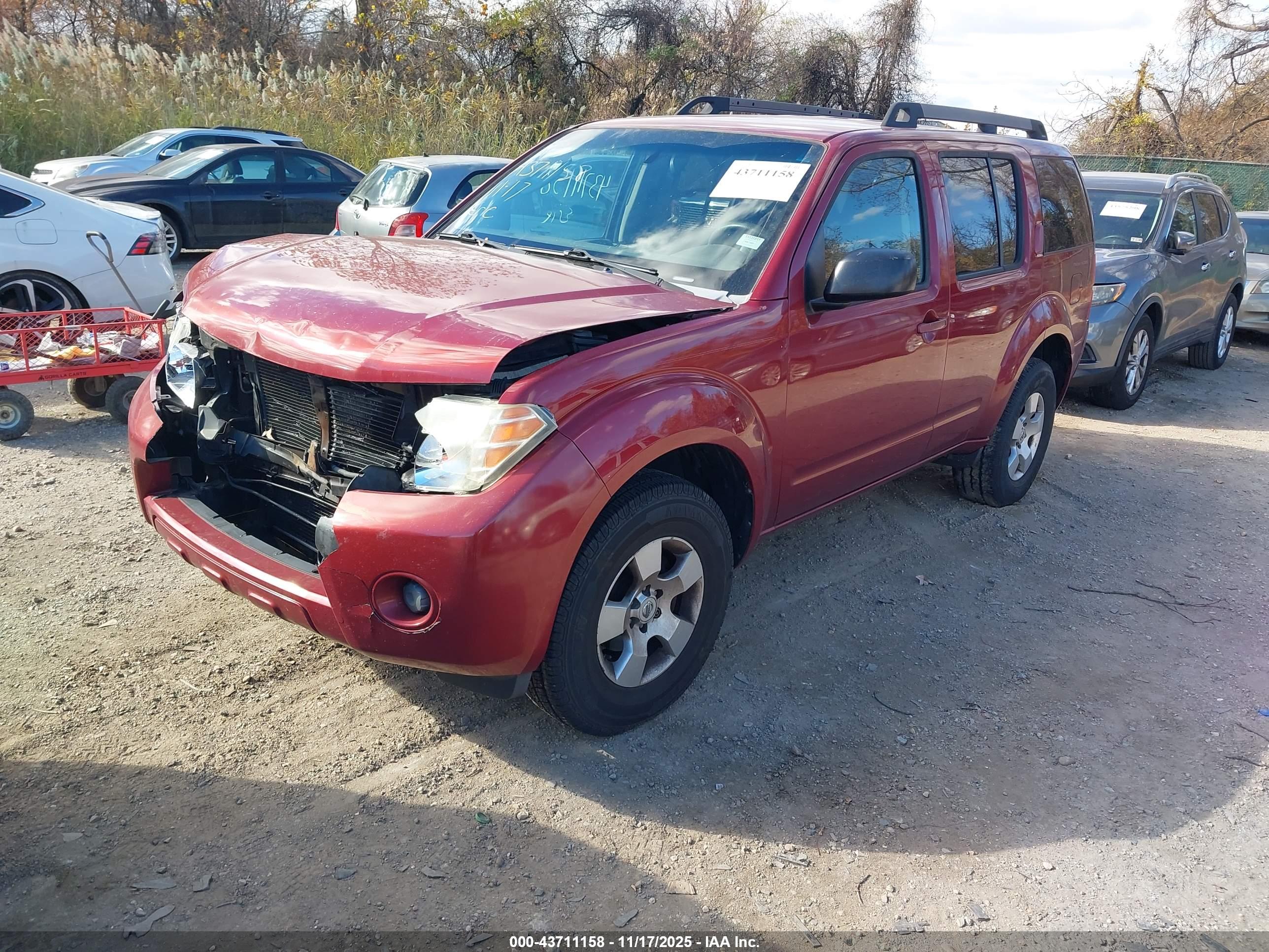 NISSAN PATHFINDER image 2