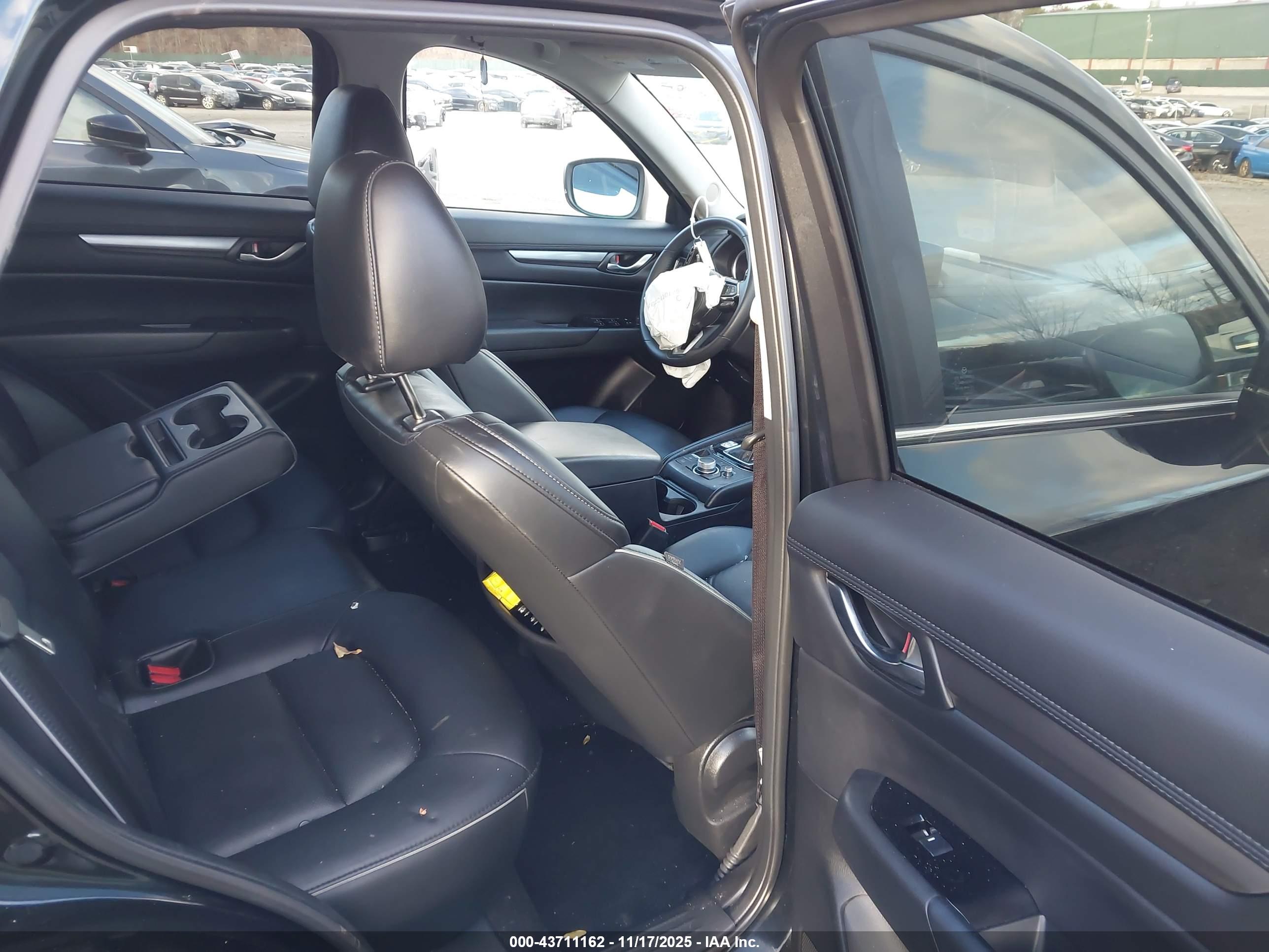 MAZDA CX-5 image 8