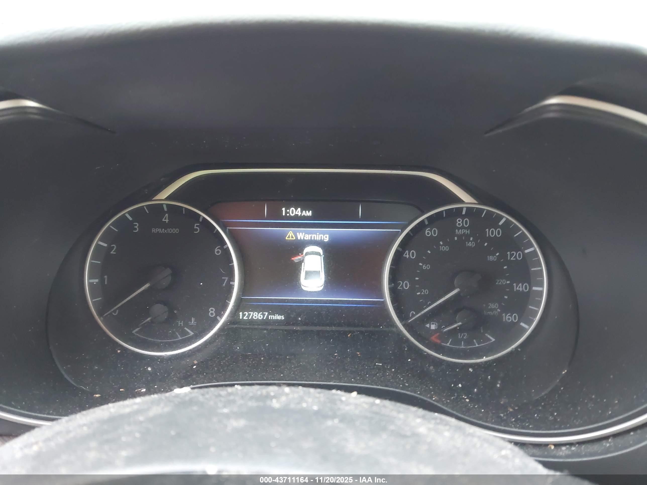 NISSAN MAXIMA image 7