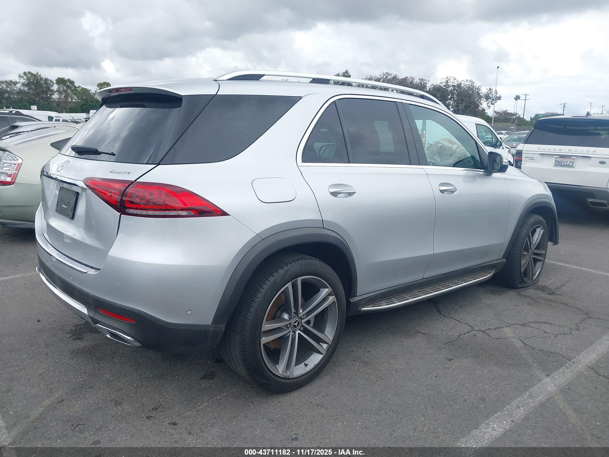 MERCEDES-BENZ GLE image 4