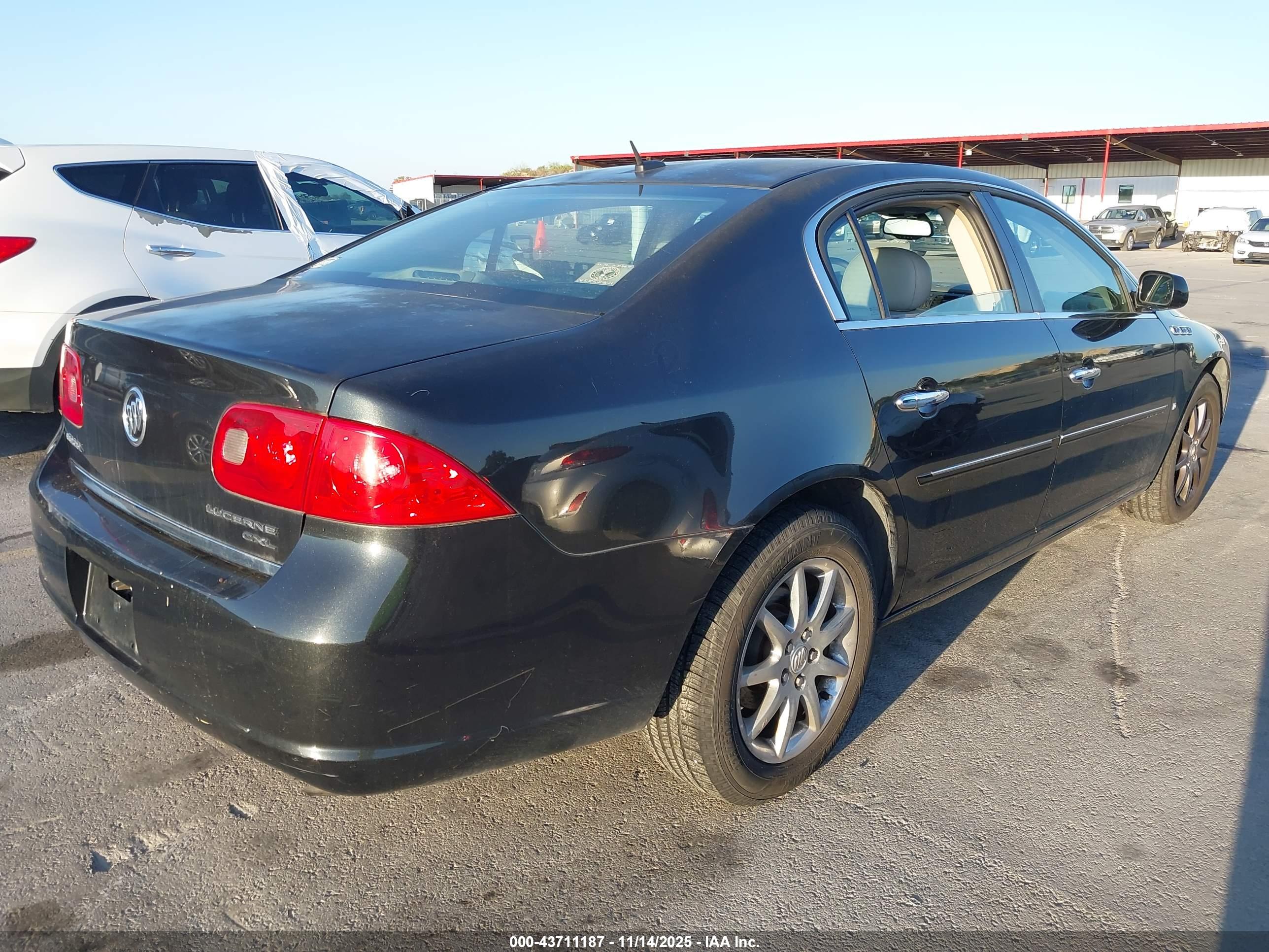 BUICK LUCERNE image 4