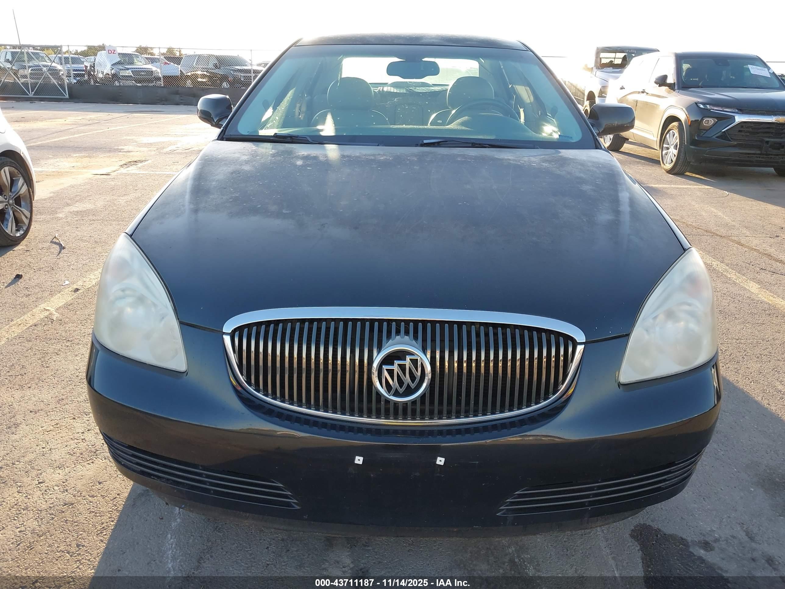 BUICK LUCERNE image 6
