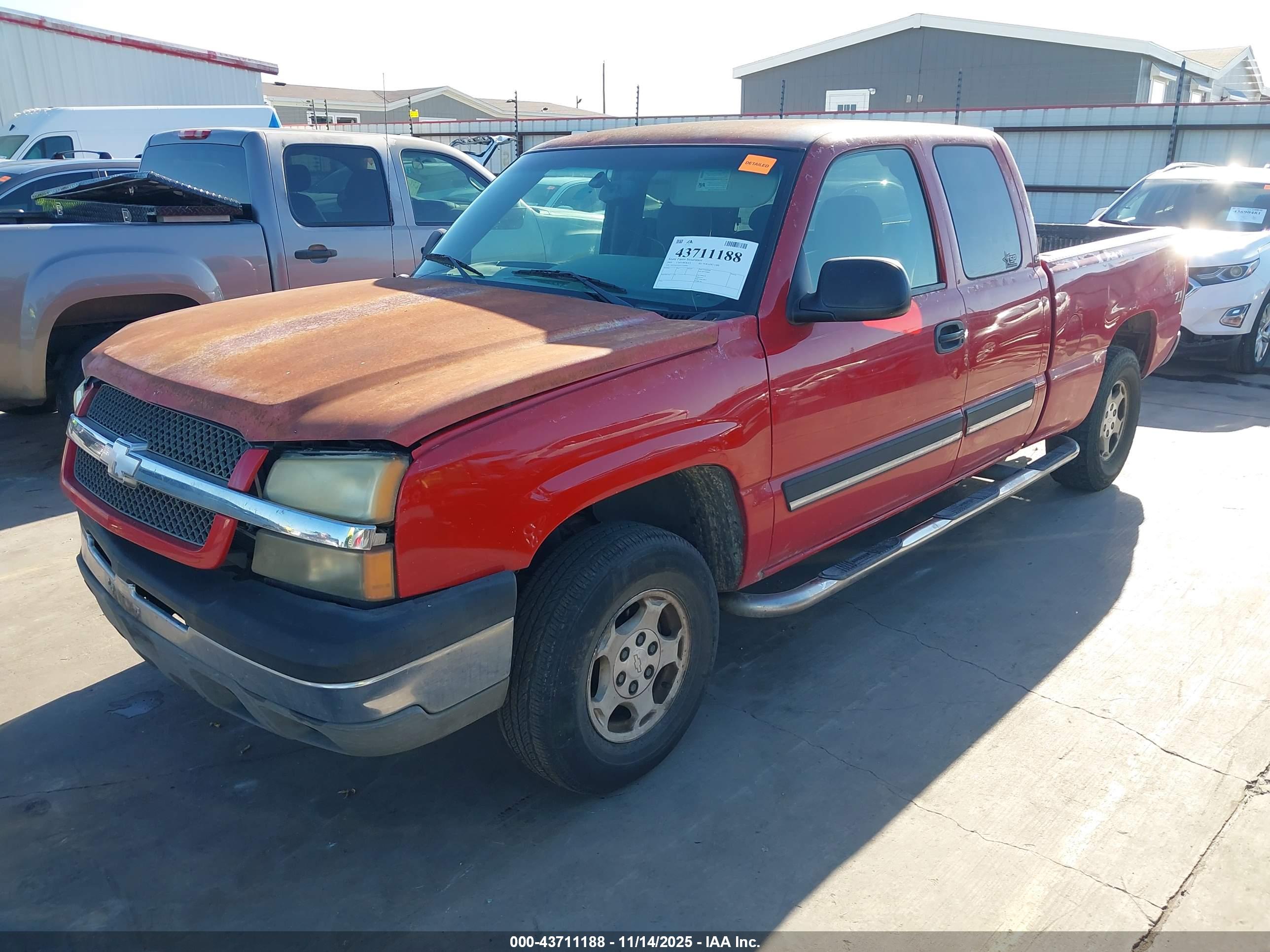 CHEVROLET SILVERADO image 2