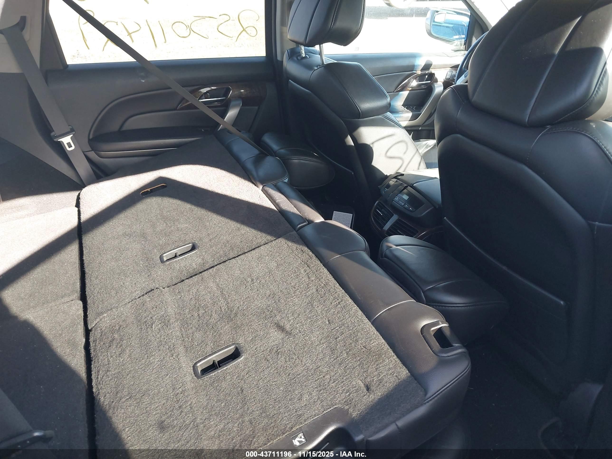 ACURA MDX image 8