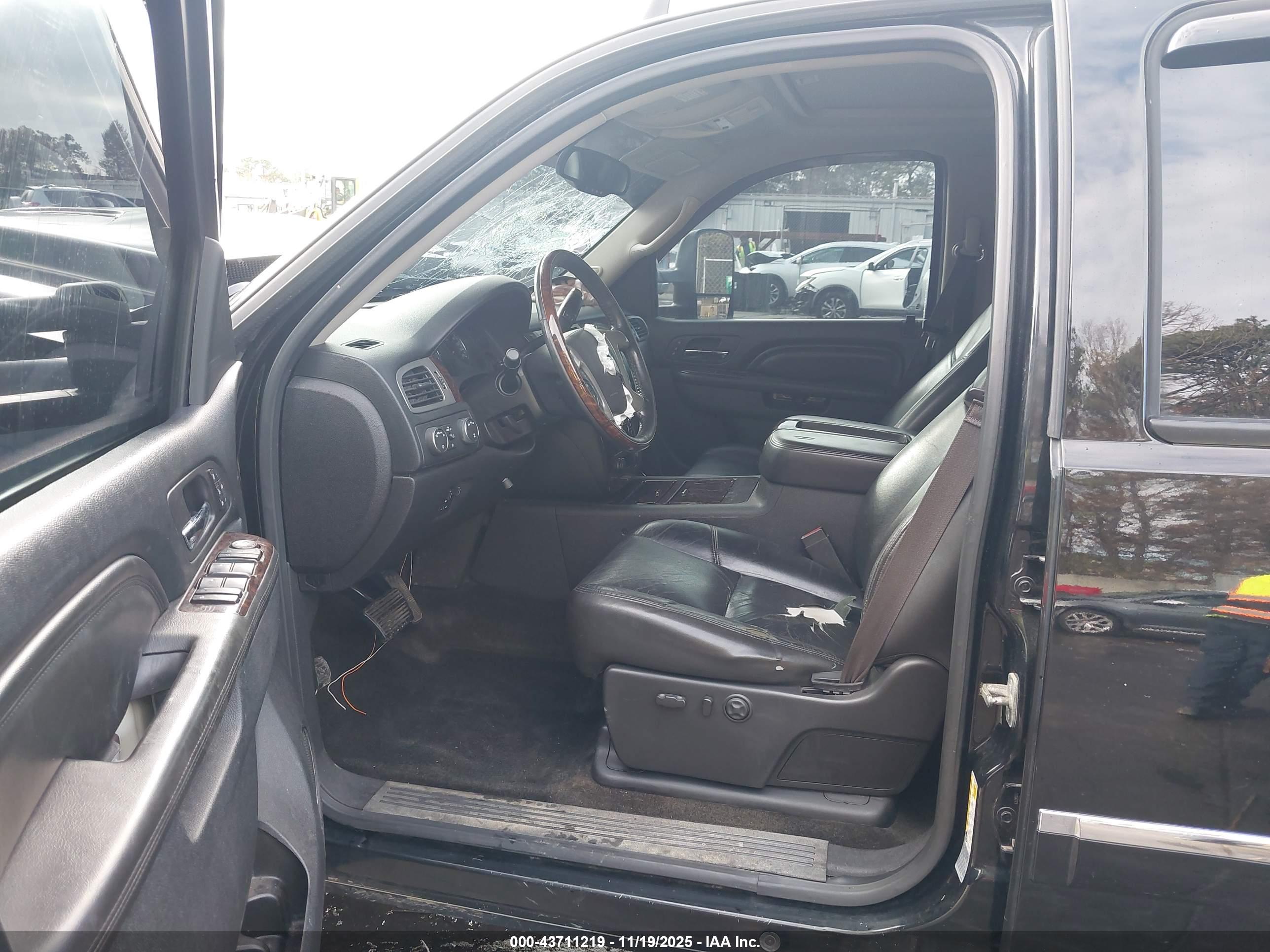 GMC SIERRA image 5