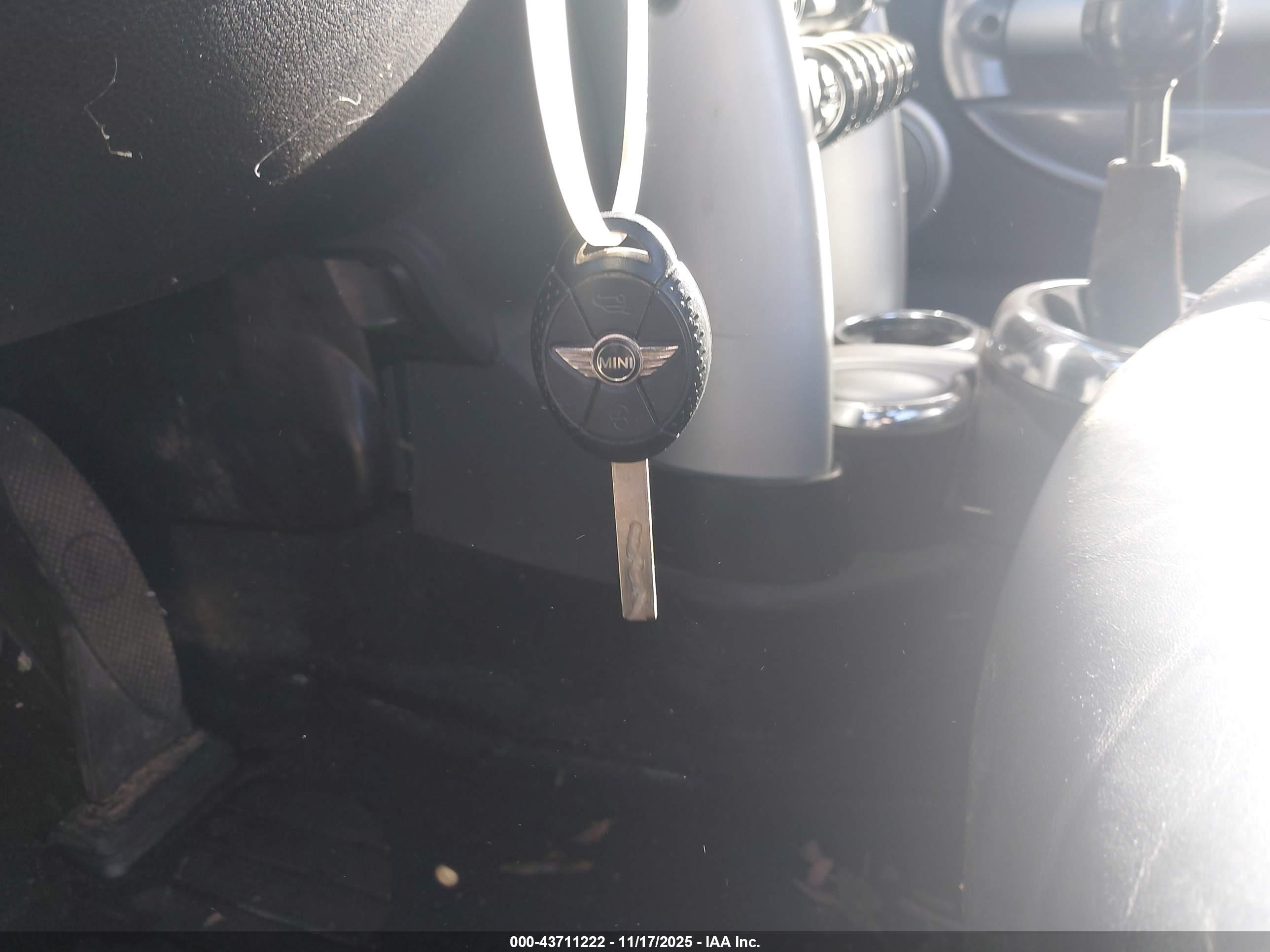 MINI COOPER image 11