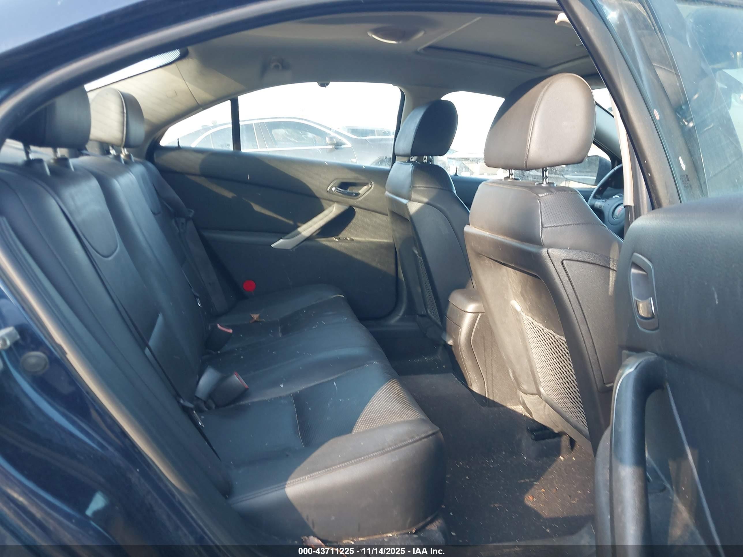 PONTIAC G6 image 8