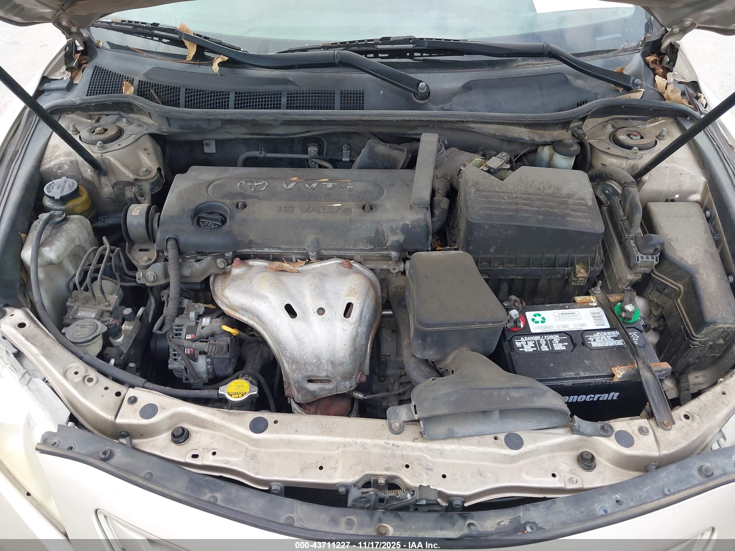 TOYOTA CAMRY image 10