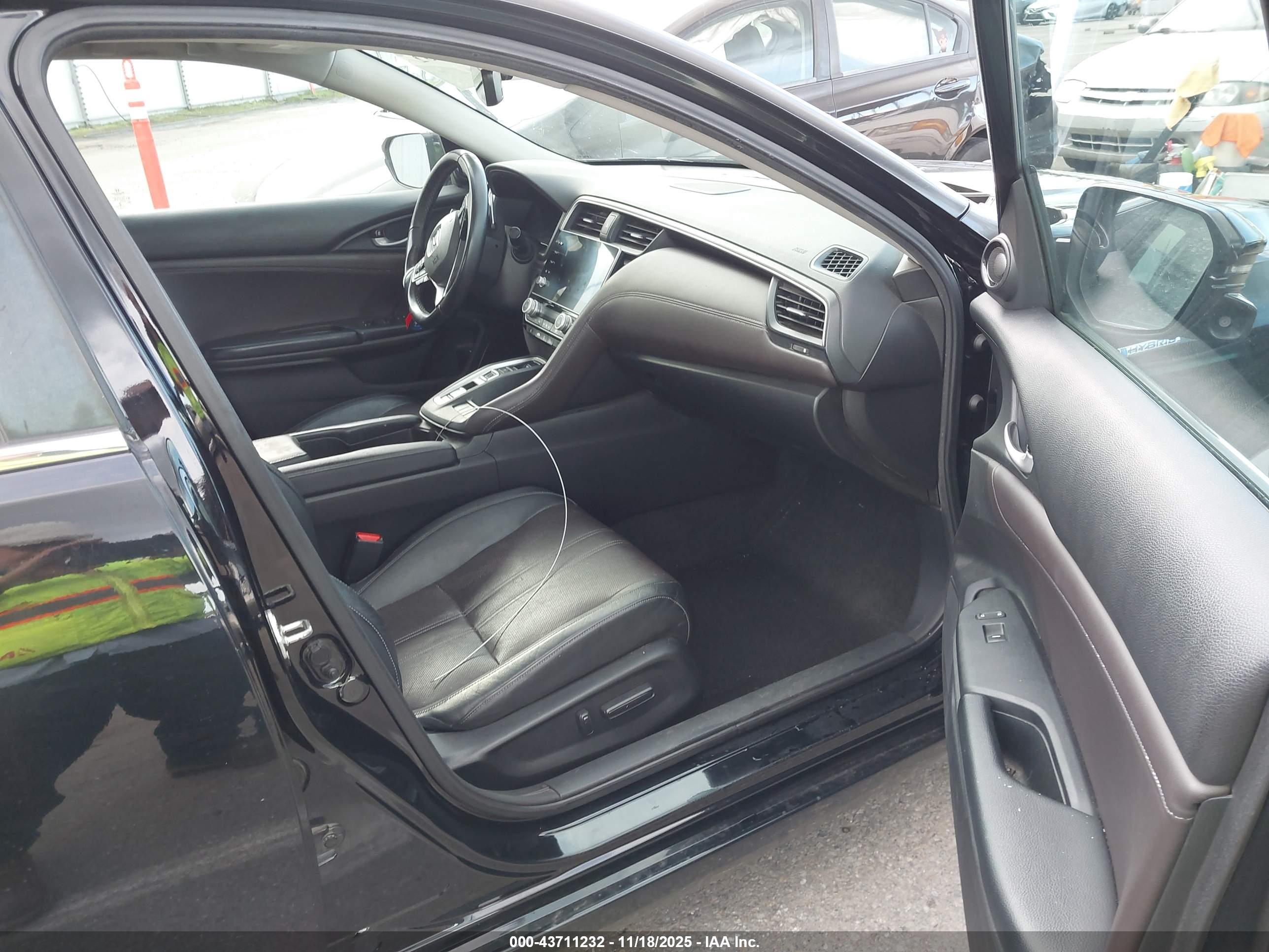 HONDA INSIGHT image 5
