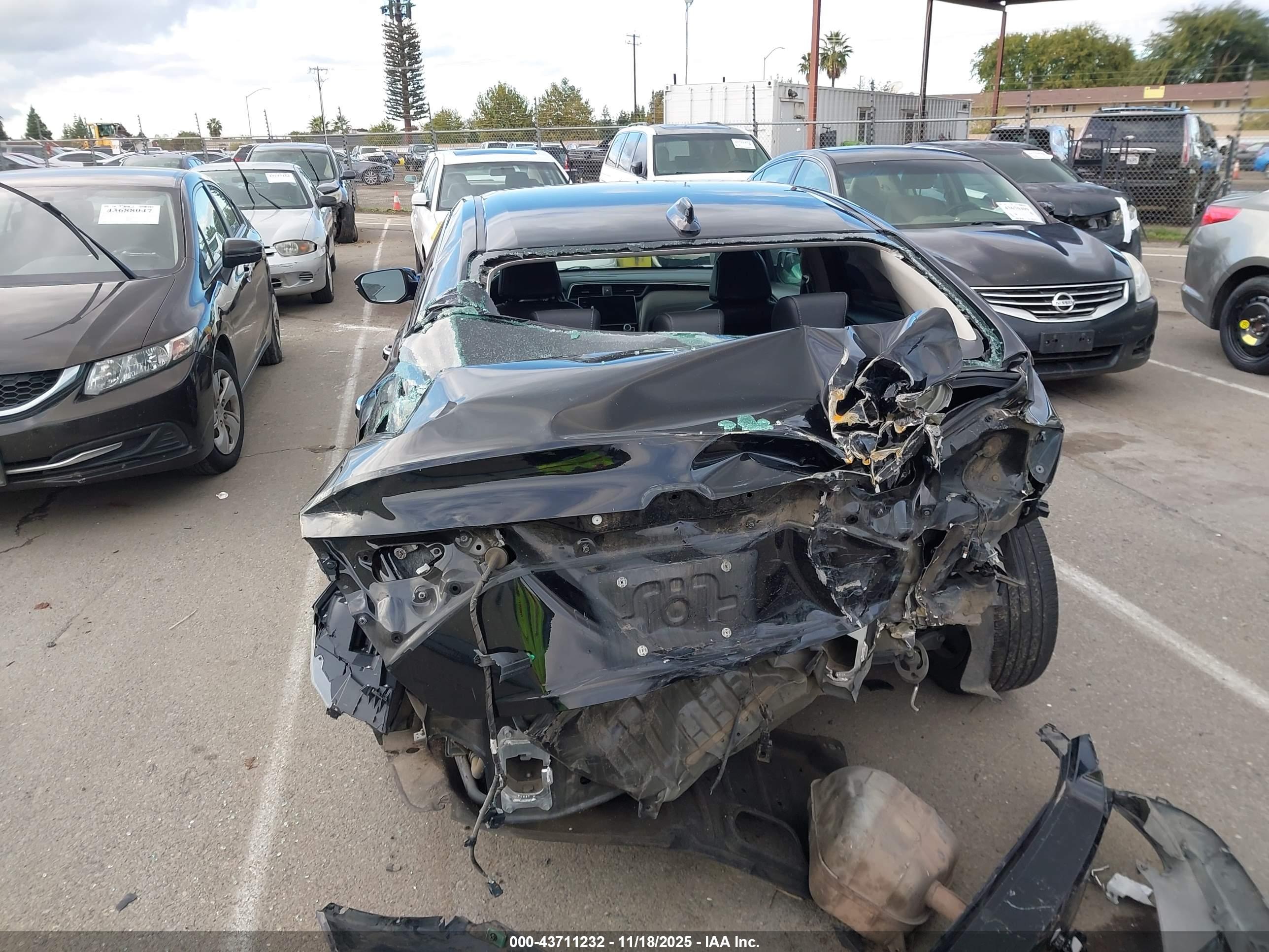 HONDA INSIGHT image 6