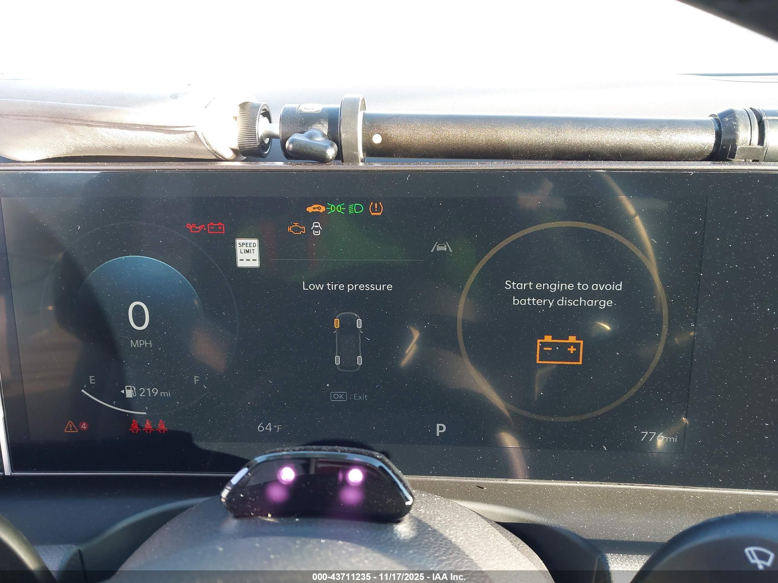 HYUNDAI TUCSON image 7