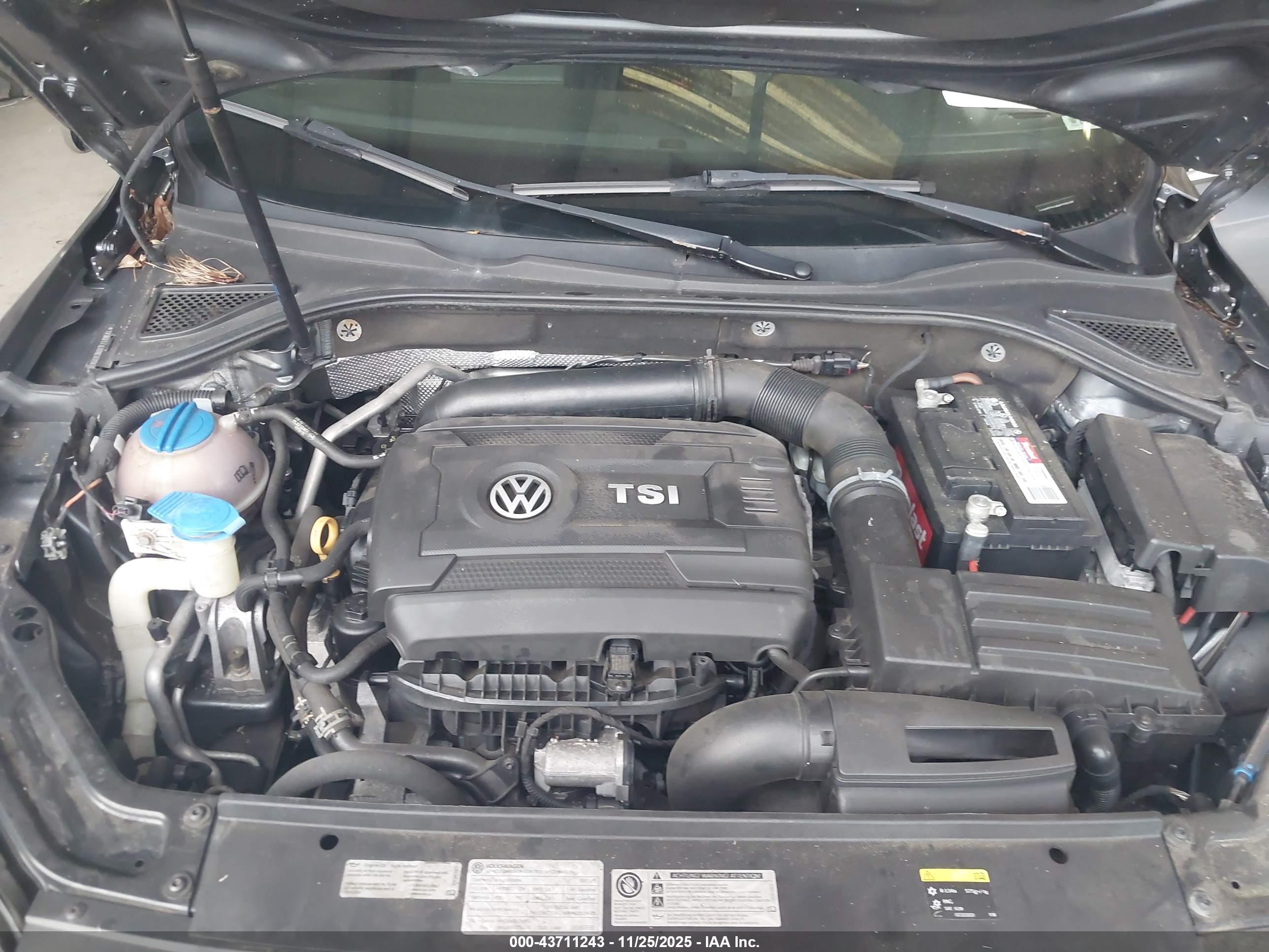 VOLKSWAGEN PASSAT image 10