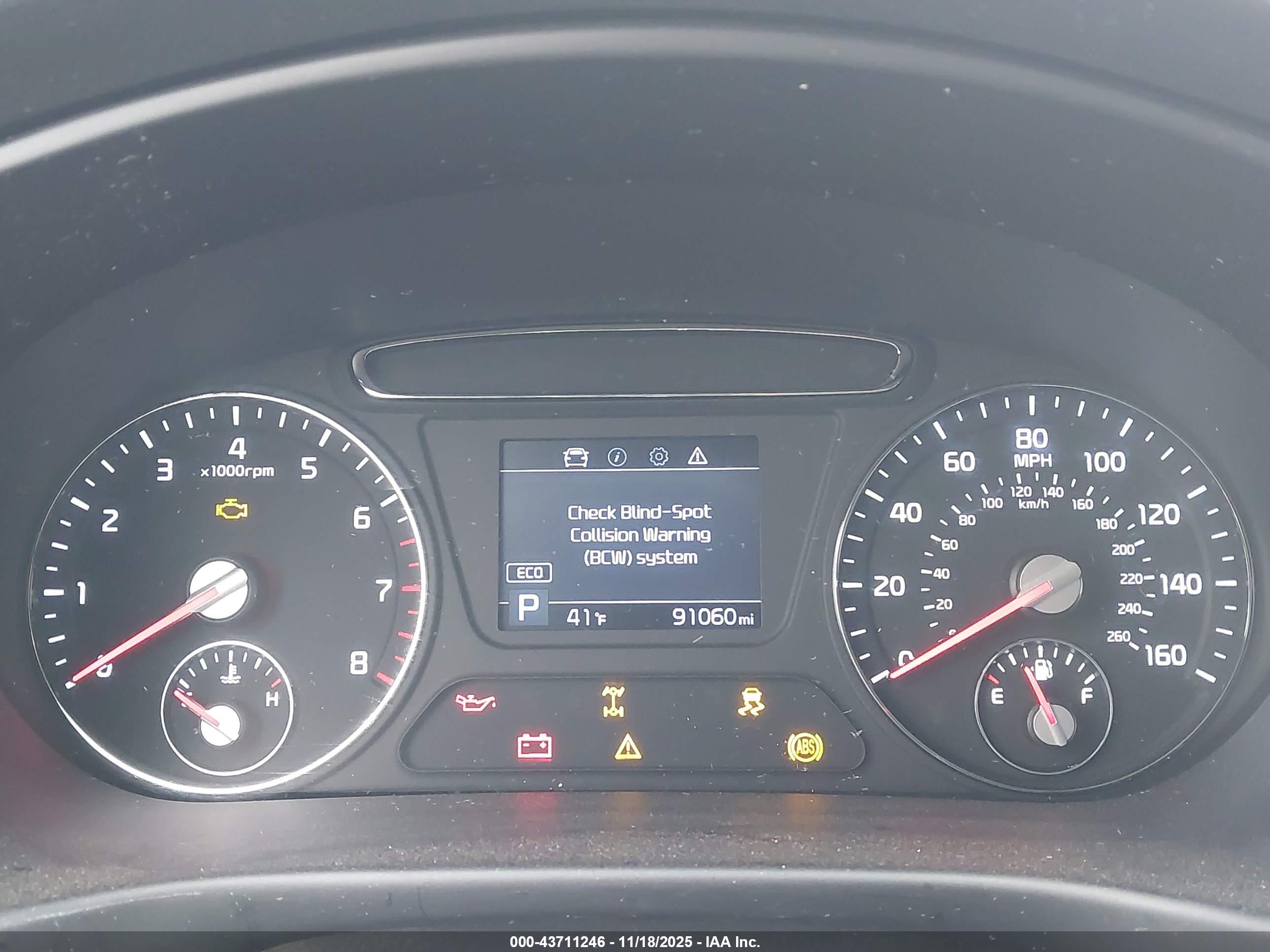 KIA SORENTO image 7